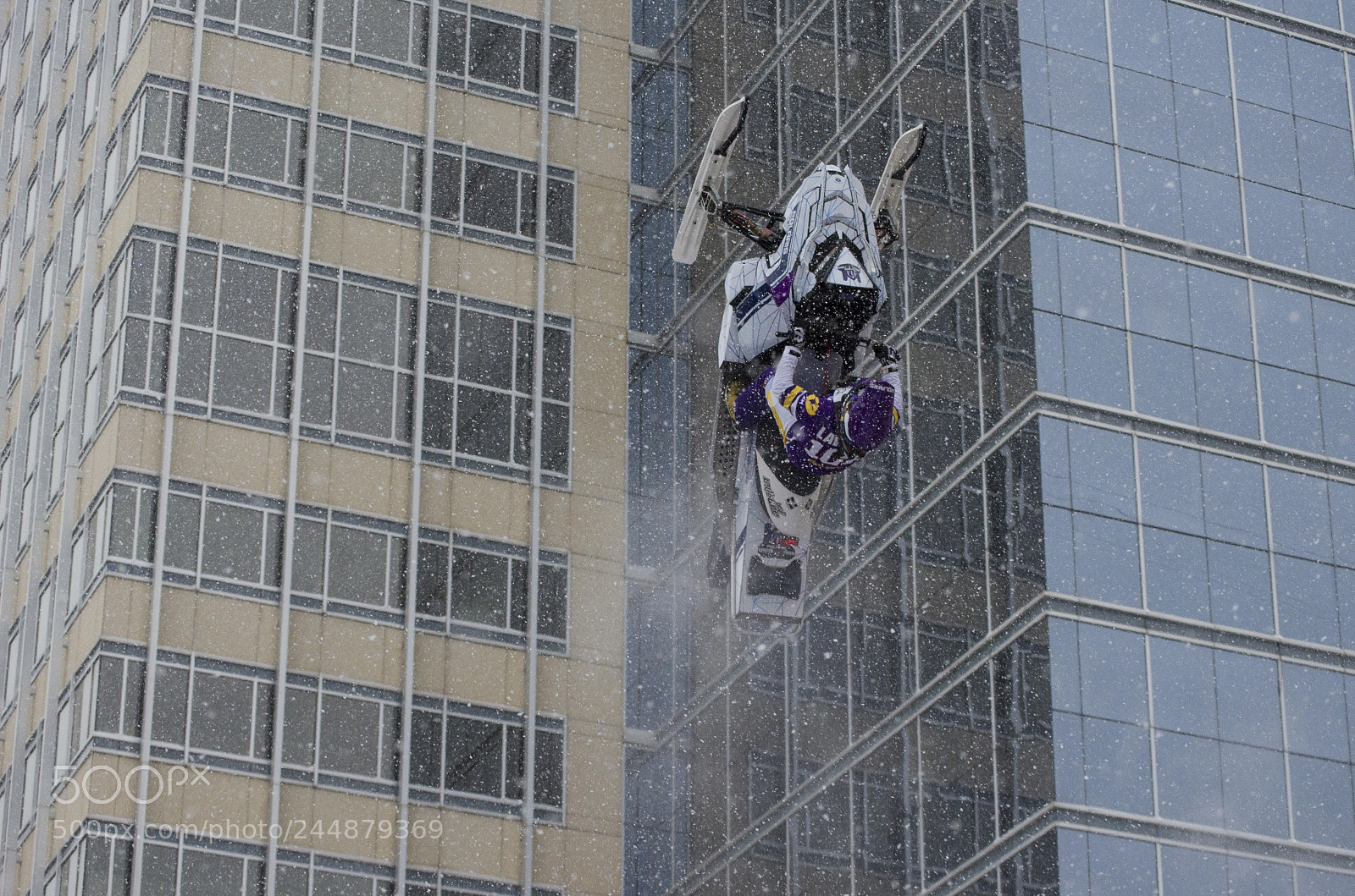 Nikon D5100 sample photo. Superbowl lii lavallie backflip photography