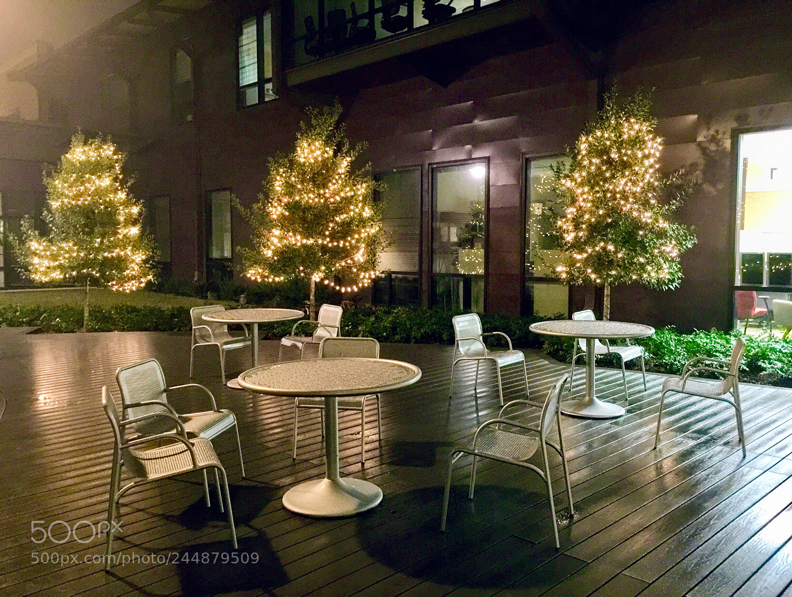 Apple iPhone 6 Plus sample photo. Rainy night photography