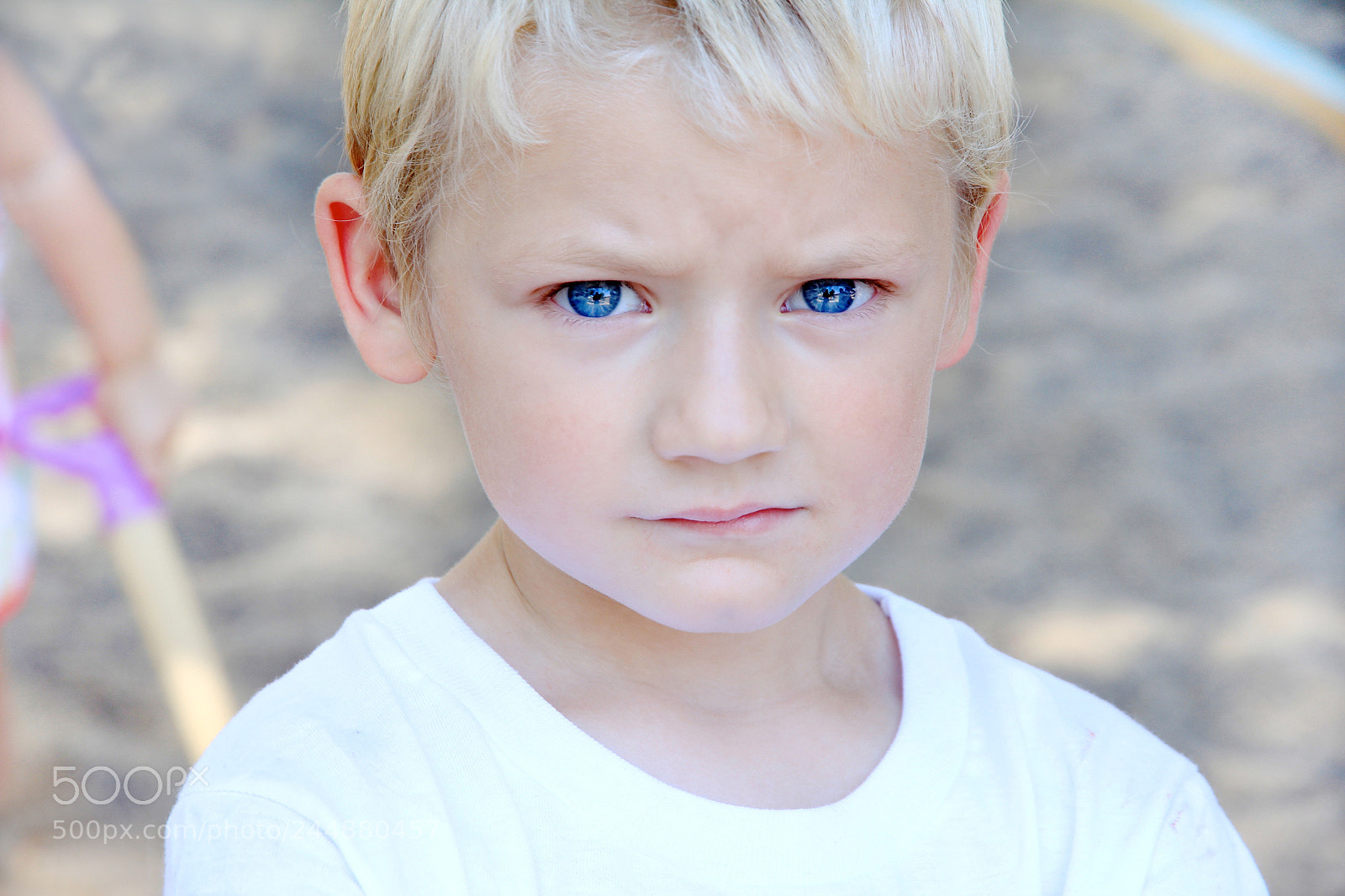 Canon EOS 60D sample photo. Blue boy photography