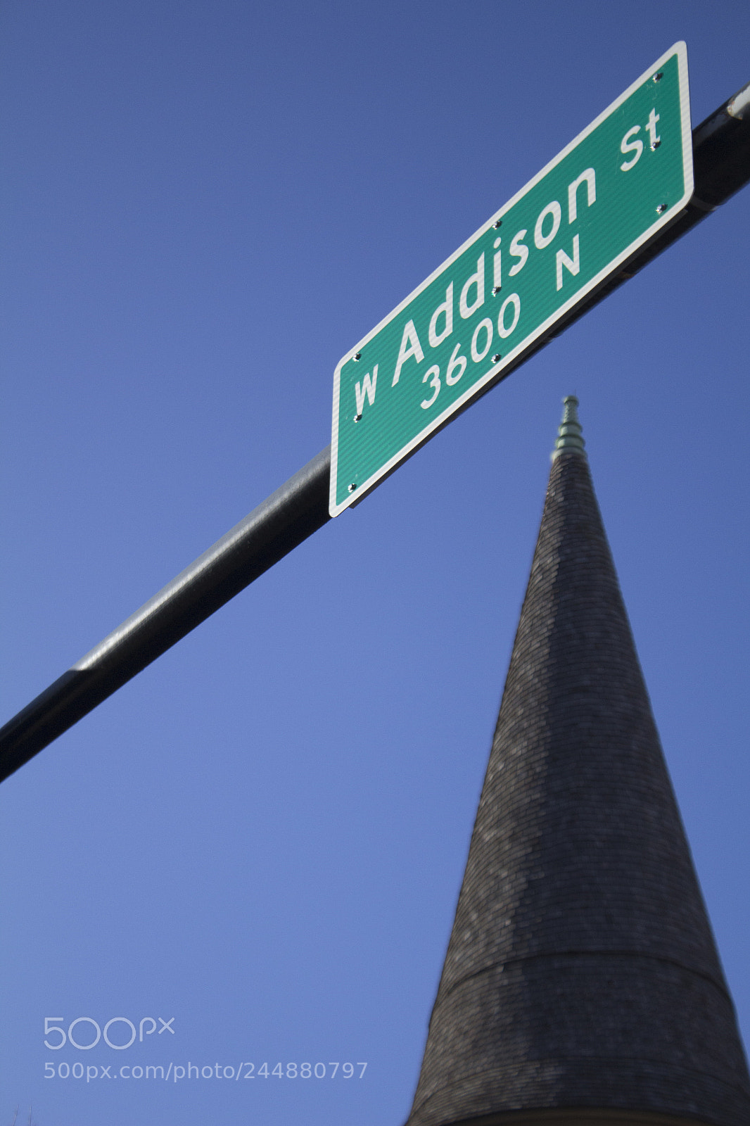 Canon EOS 1200D (EOS Rebel T5 / EOS Kiss X70 / EOS Hi) sample photo. West addison street. 西艾迪生街。 ウエストアディソンストリート。 photography