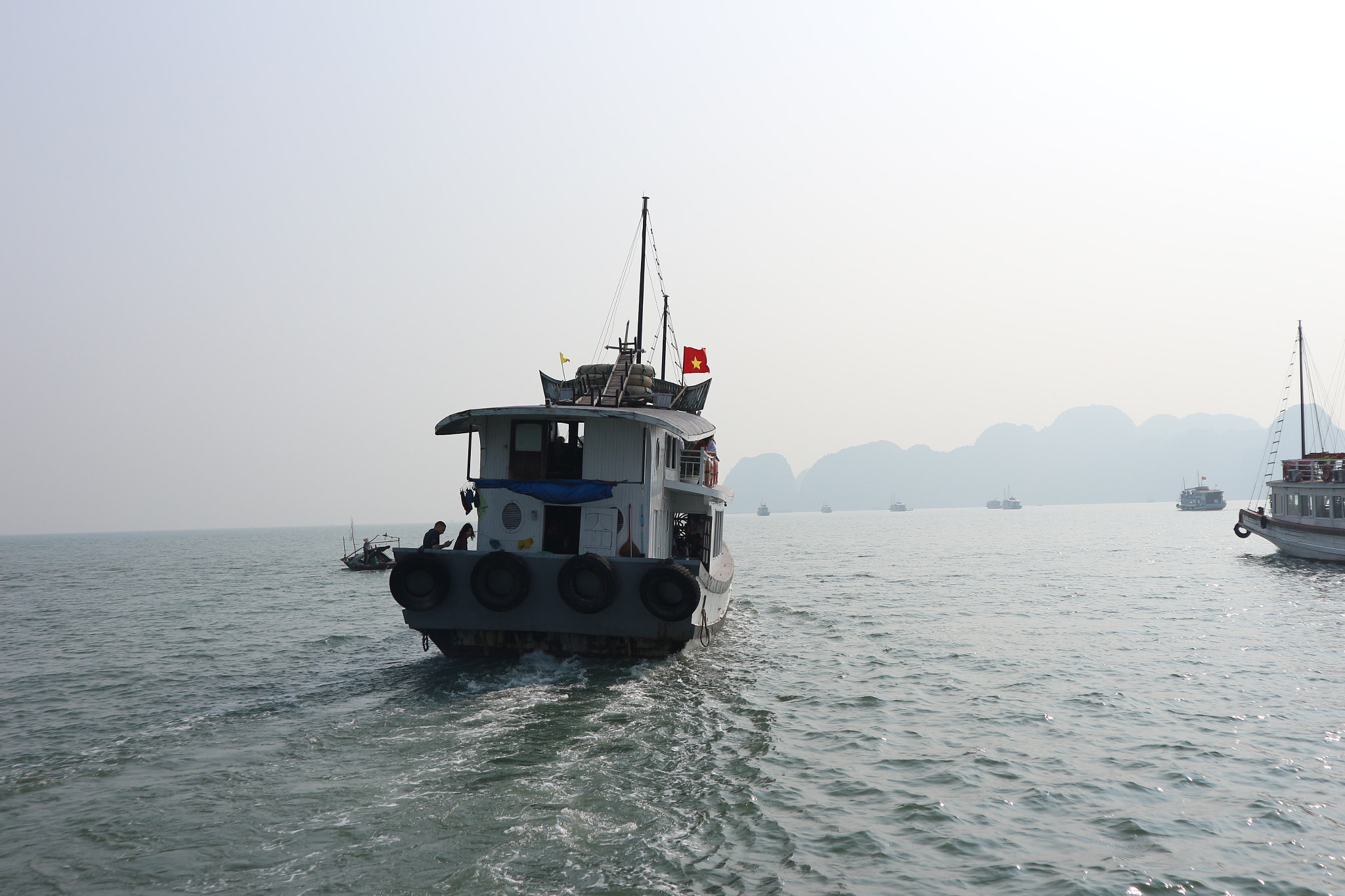 Canon EOS M10 sample photo. Halong - boat photography