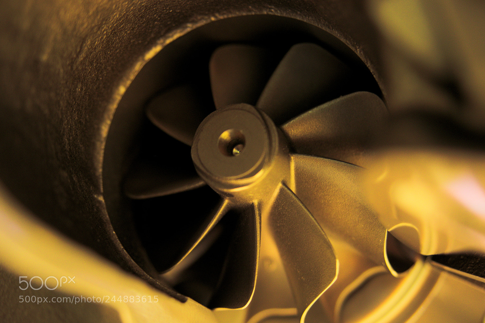 Olympus OM-D E-M5 II sample photo. The turbine photography