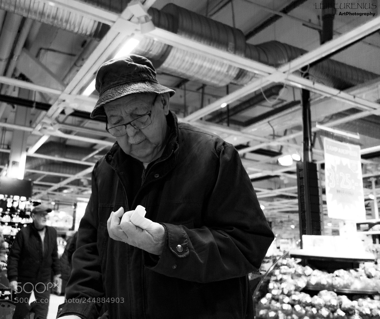 Sony Cyber-shot DSC-RX100 sample photo. Employee photography