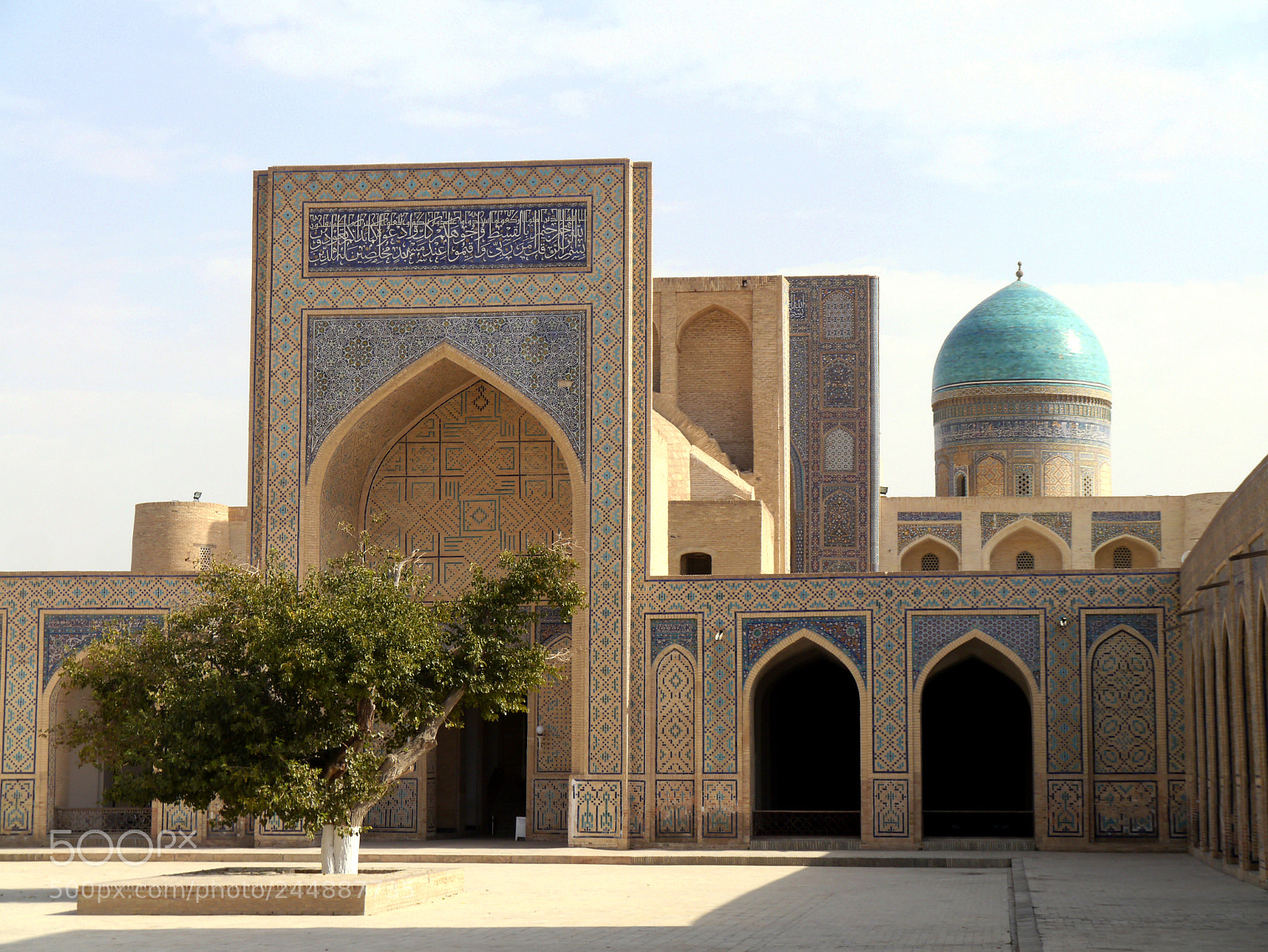 Panasonic Lumix DMC-GX1 sample photo. Kalon mosque in bukhara photography