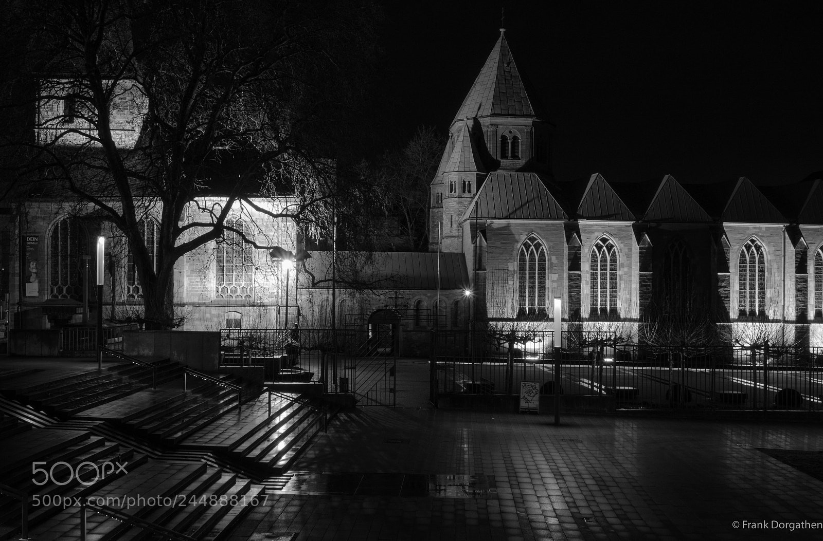 Sony Cyber-shot DSC-RX10 II sample photo. Essen cathedral photography