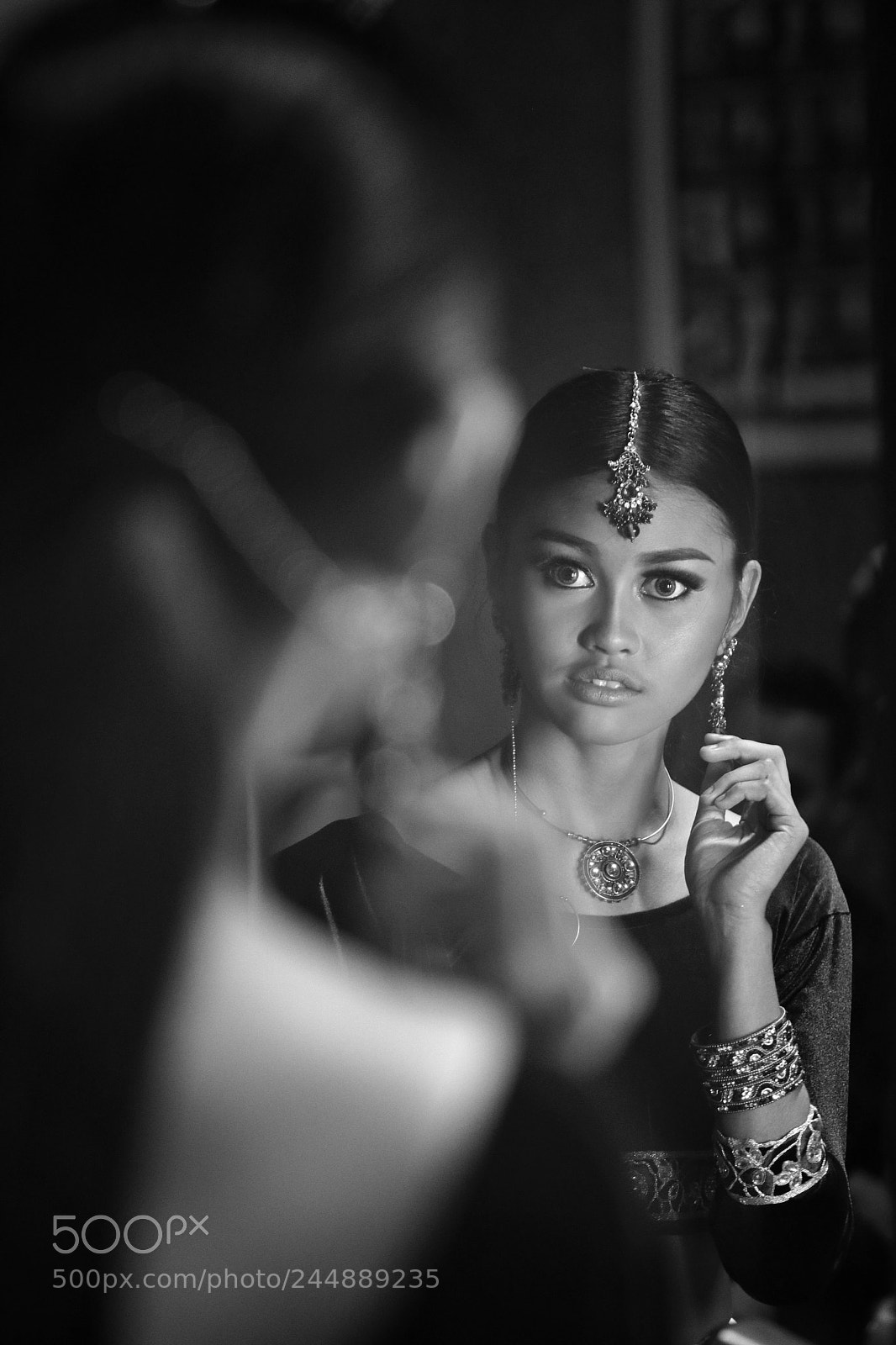 Canon EOS M5 sample photo. Model in the mirror photography