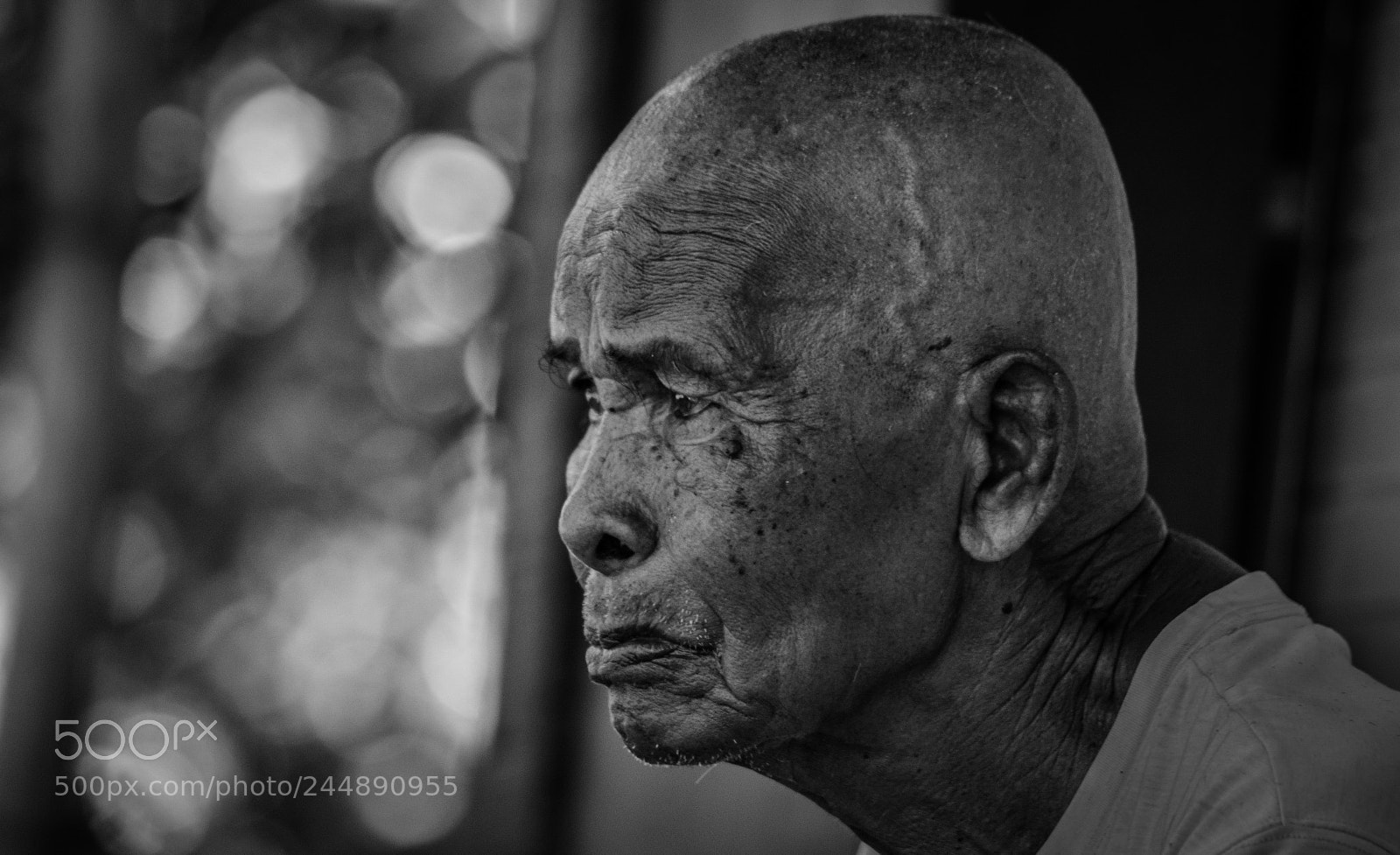 Nikon D5100 sample photo. Menunggu photography