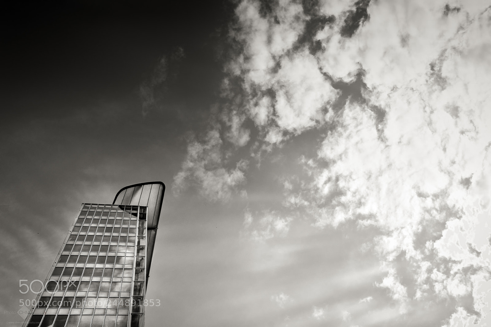 Nikon D7100 sample photo. Sunlit rocket tower photography