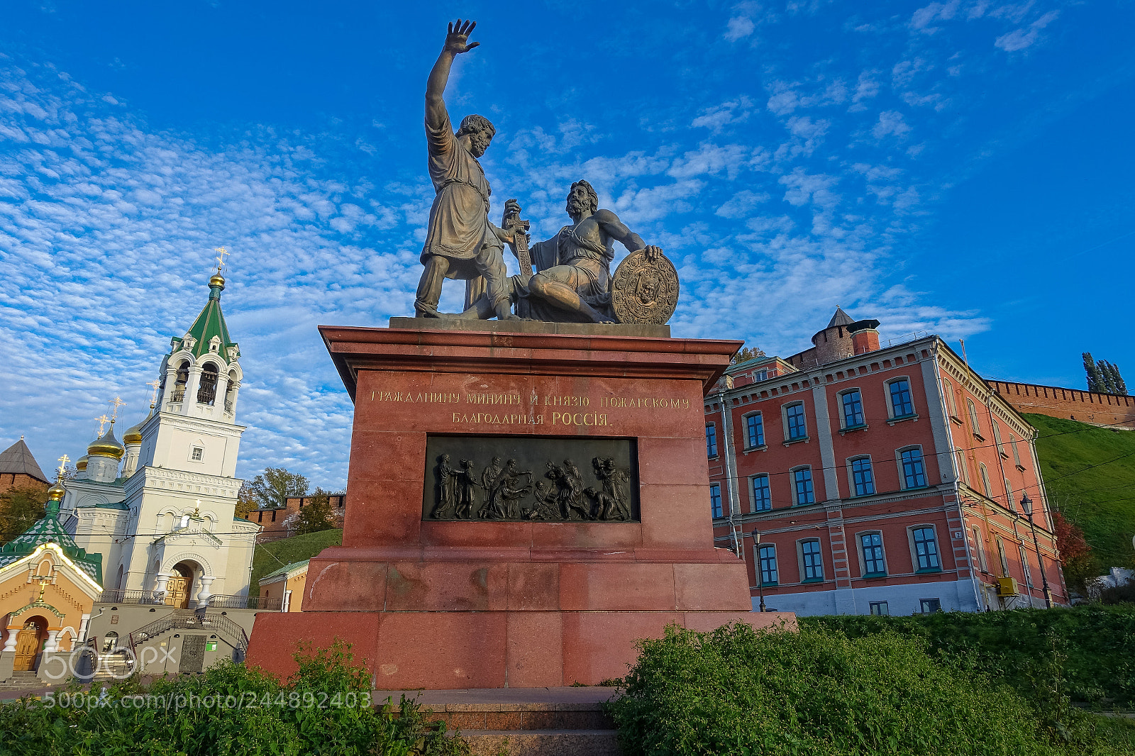 Sony Cyber-shot DSC-RX100 III sample photo. Monument to minin and photography