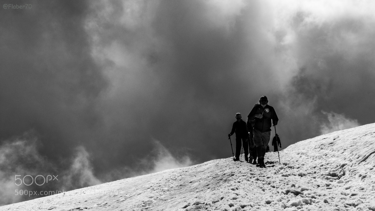 Nikon D90 sample photo. The mont blanc's summer photography