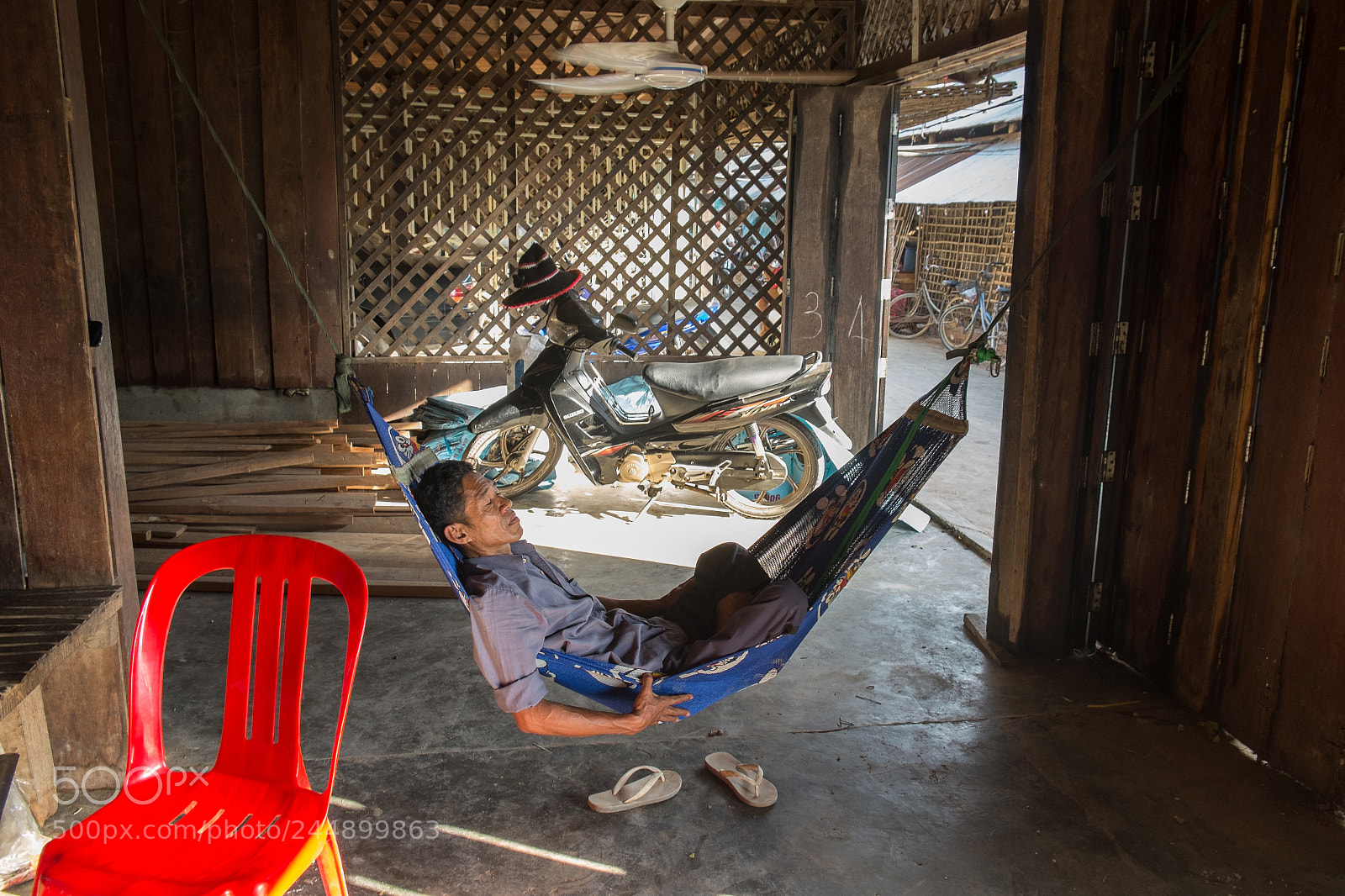 Fujifilm X-E1 sample photo. Take a rest photography