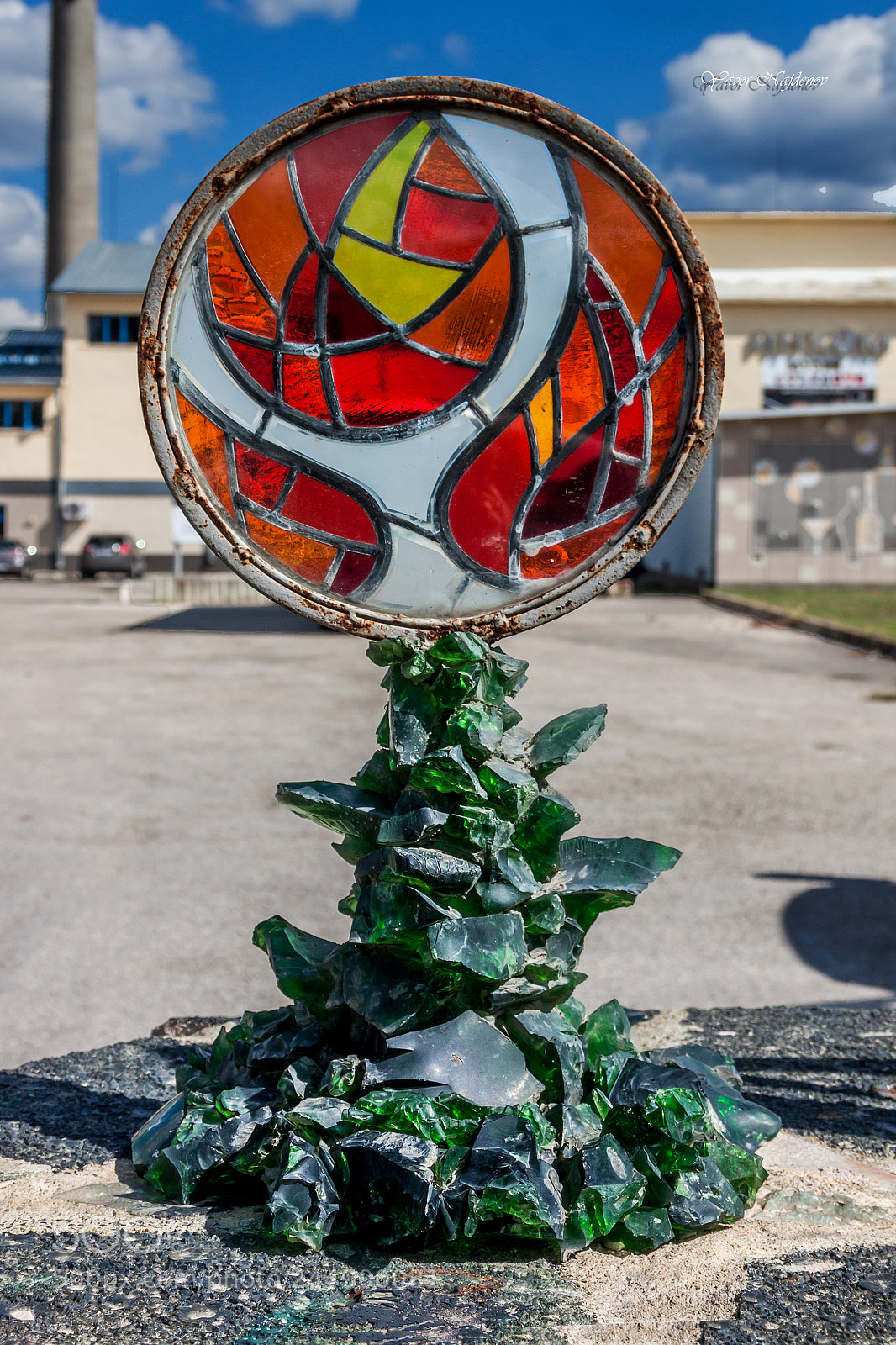 Canon EOS 500D (EOS Rebel T1i / EOS Kiss X3) sample photo. Statue of glass photography