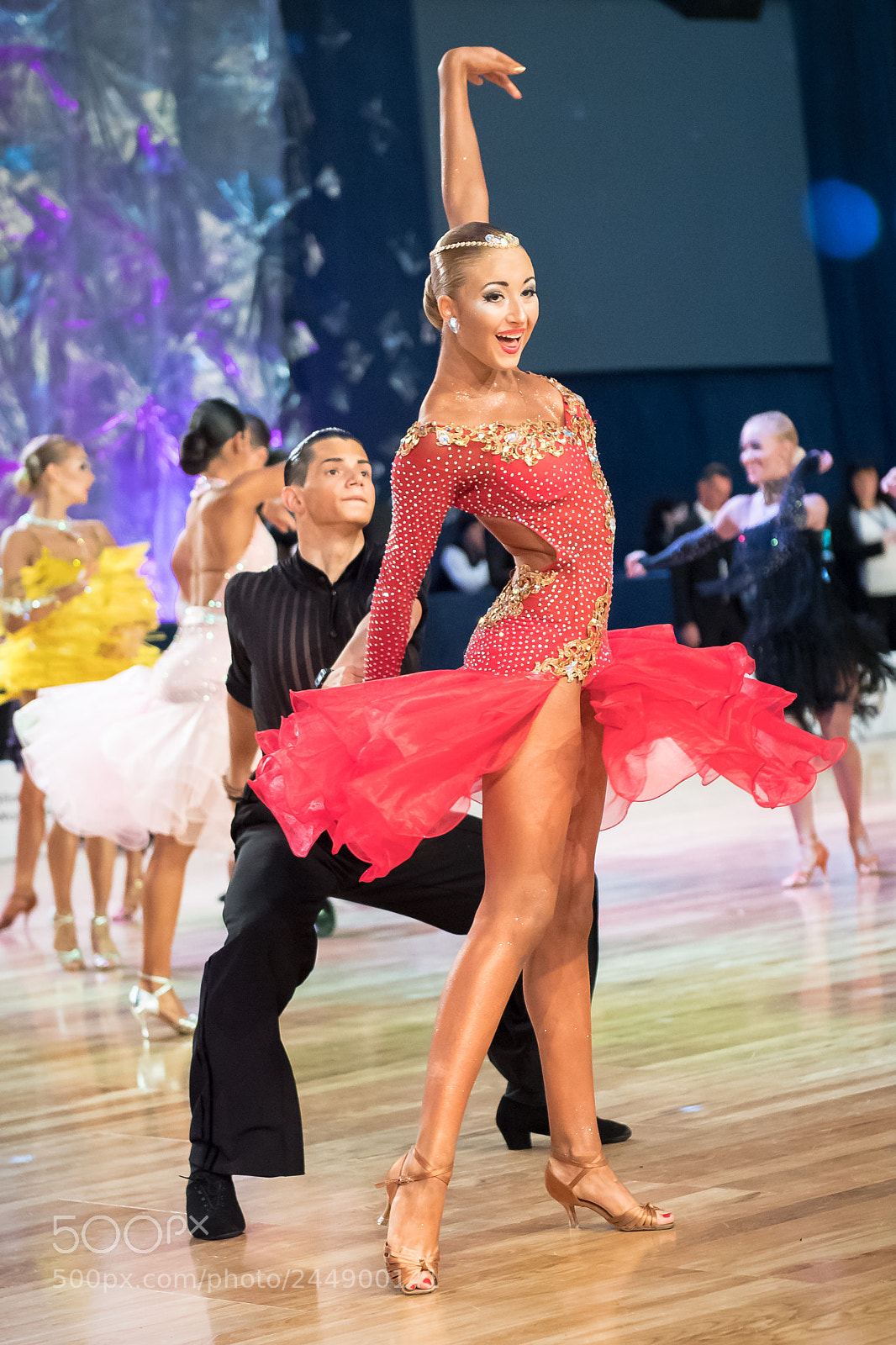 Nikon D5 sample photo. Dancers dancing latin dance photography