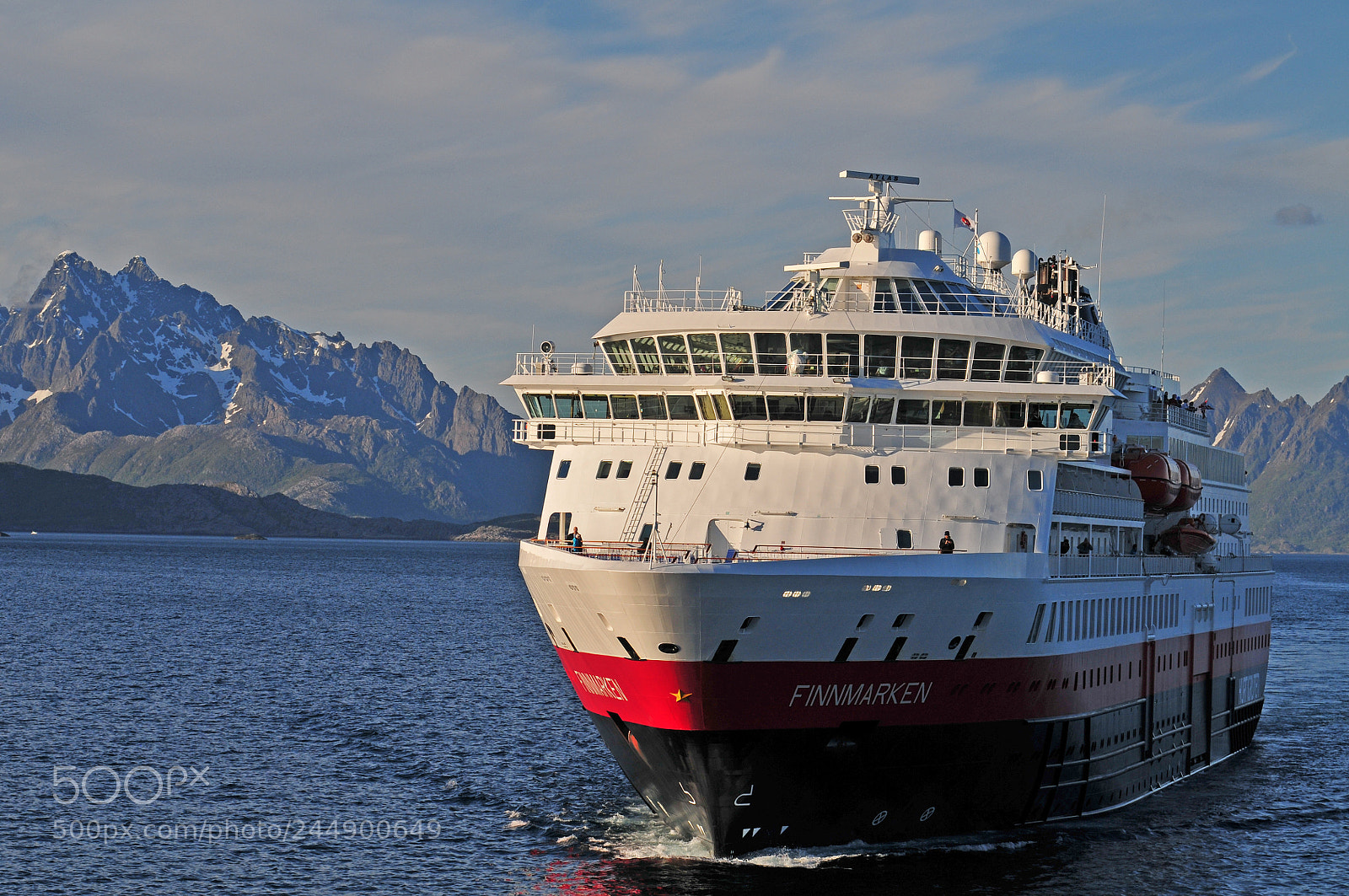 Nikon D300 sample photo. The ship photography