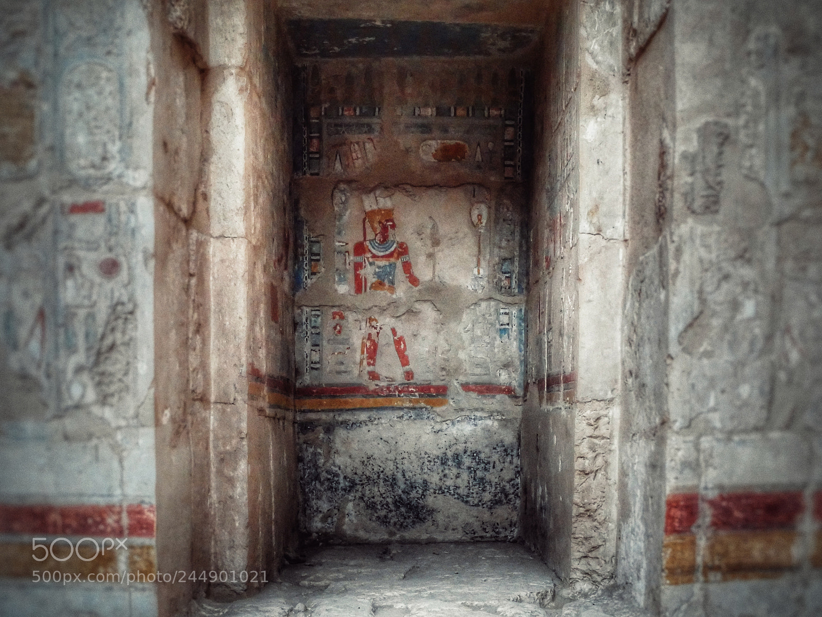 Panasonic Lumix DMC-GX85 (Lumix DMC-GX80 / Lumix DMC-GX7 Mark II) sample photo. Egyptian temple photography
