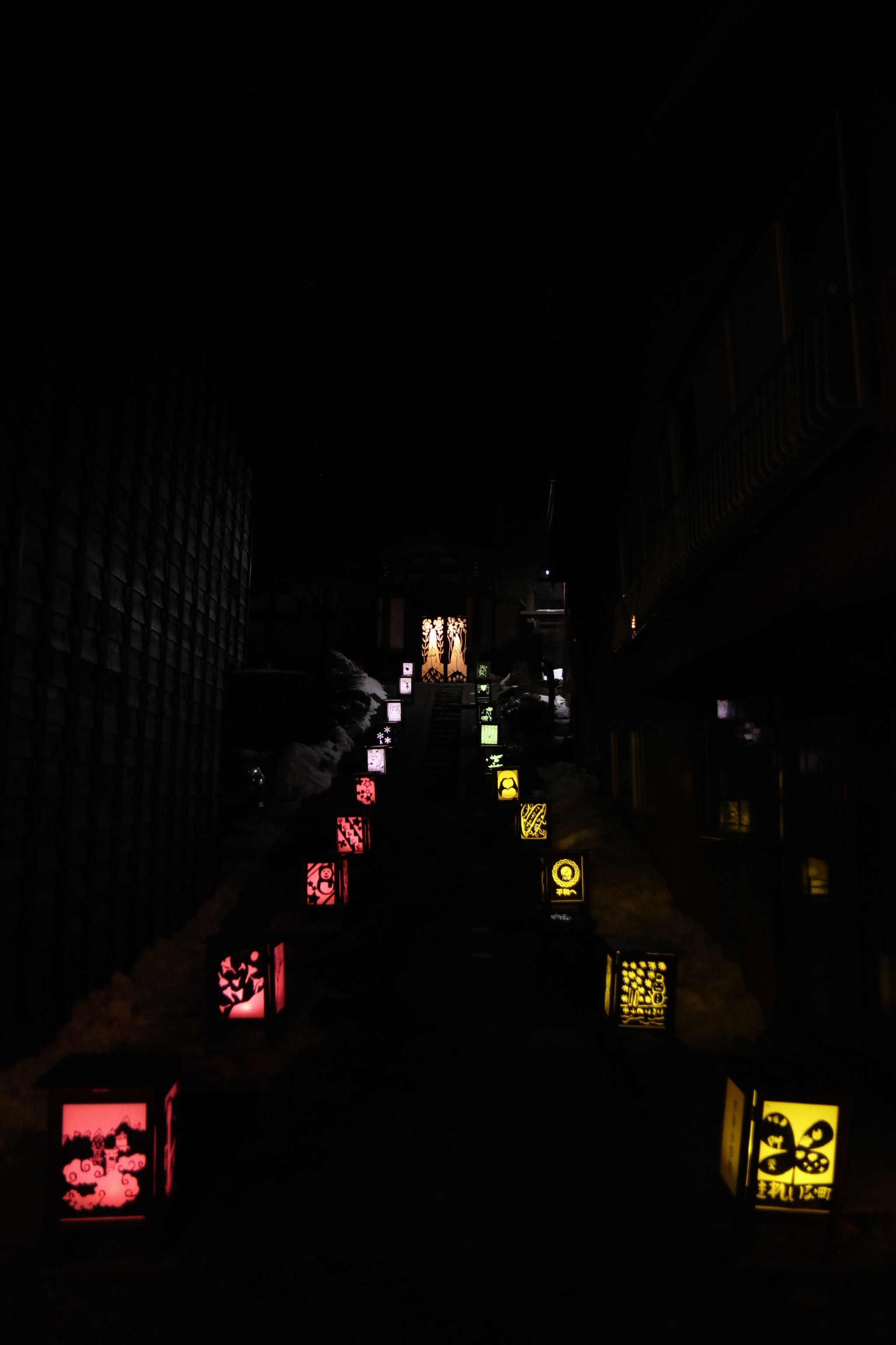 Canon EF-S 17-55mm F2.8 IS USM sample photo. 奈良井宿 ice candle photography