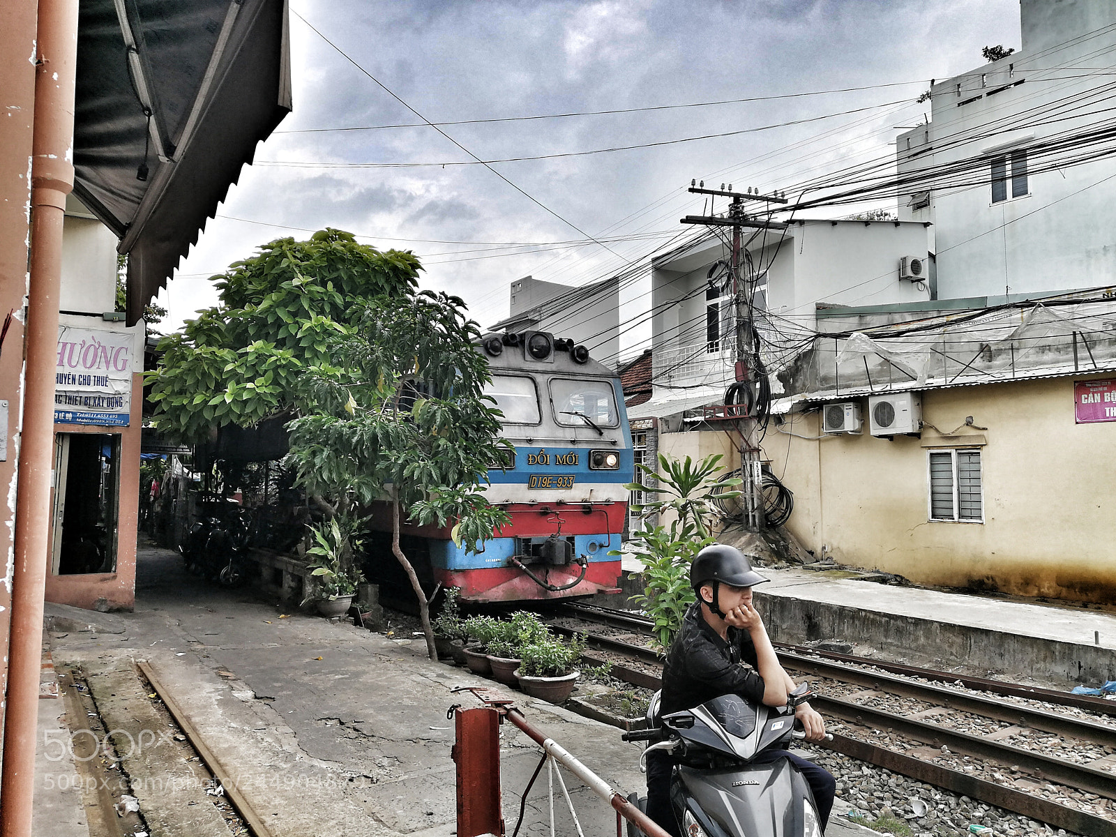 HUAWEI P10 Plus sample photo. Da nang motor tour photography