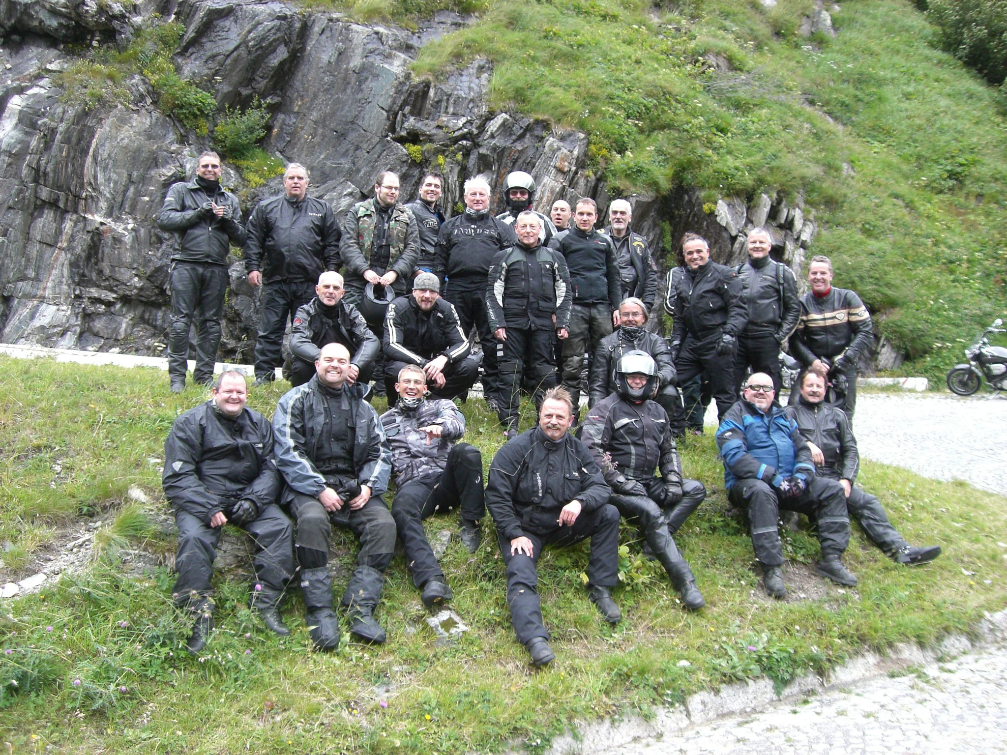 CASIO EX-Z600 sample photo. Warriortreffen andermatt photography