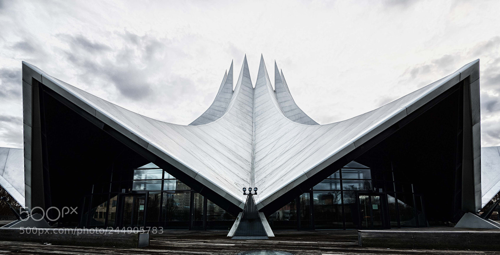 Olympus OM-D E-M1 sample photo. Tempodrom berlin photography