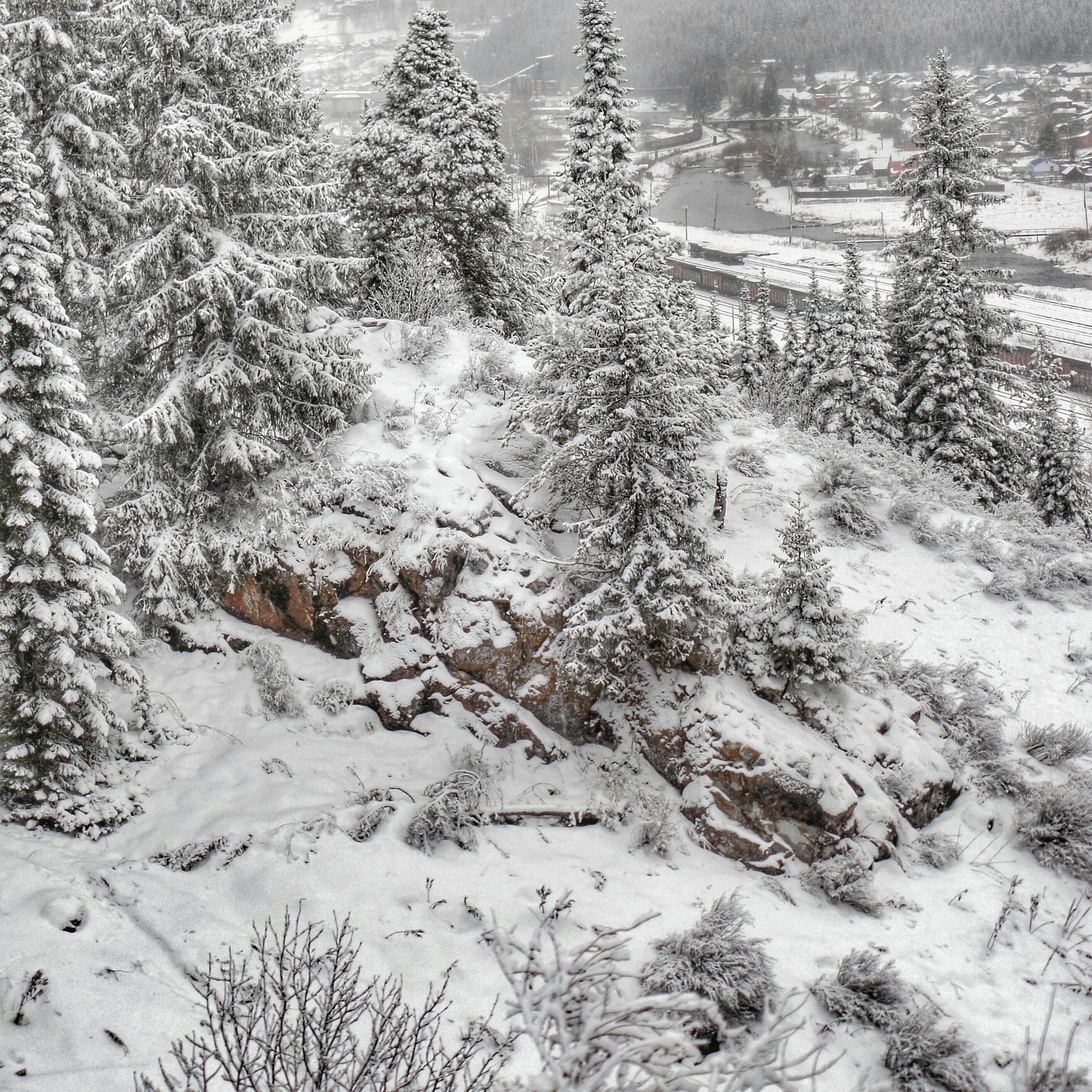Samsung WB350F/WB351F/WB352F sample photo. The winter urals photography