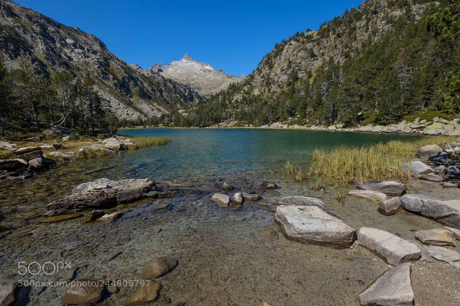 Fujifilm X-T2 sample photo. Les laquettes lake in photography