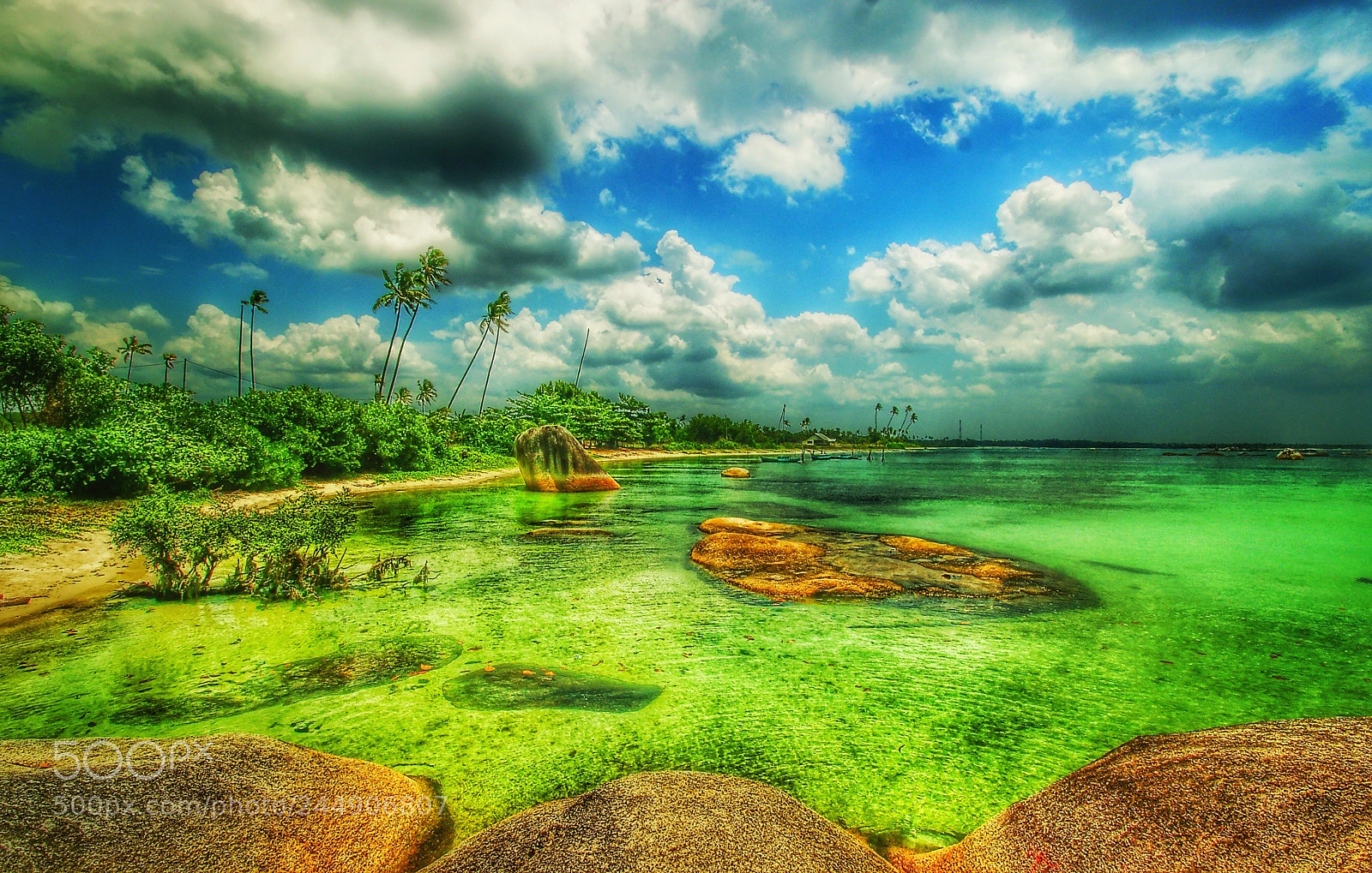 Sony Alpha DSLR-A230 sample photo. Green beach photography