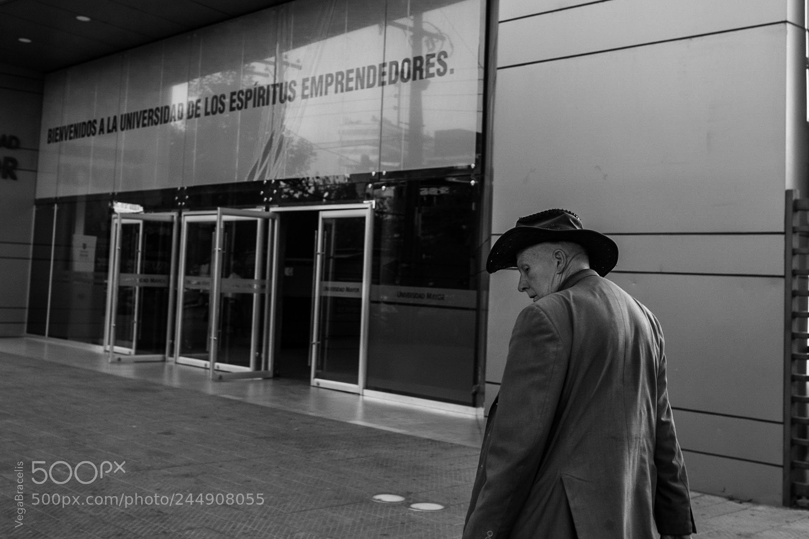 Fujifilm X-T2 sample photo. De reojo photography