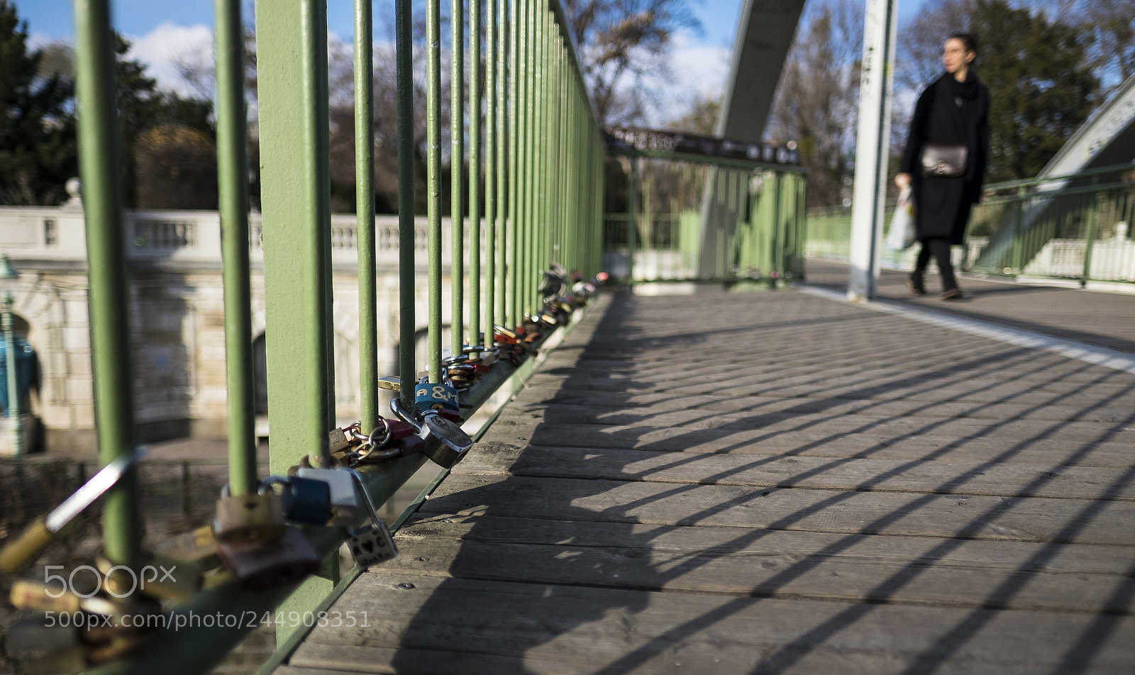 Fujifilm X-T1 sample photo. Padlocks at the balustrade photography