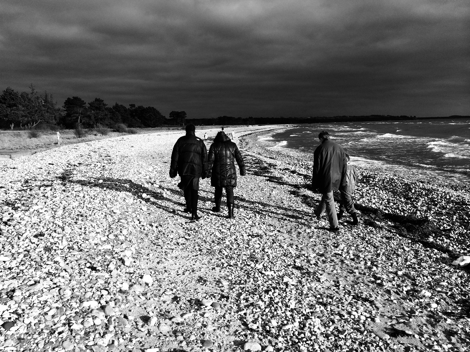 Apple iPhone 5s sample photo. Winter walk on beach photography
