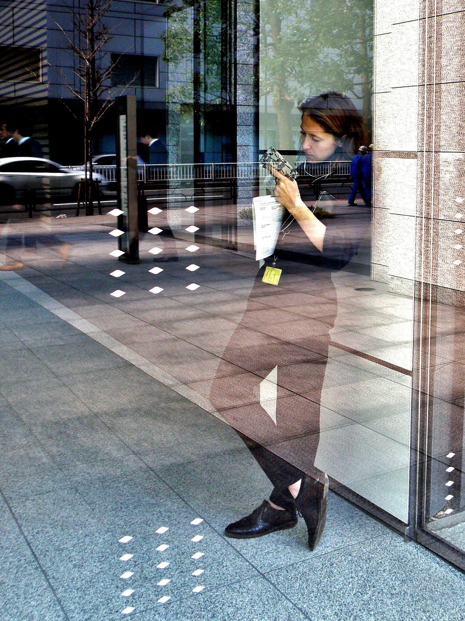 Olympus SP570UZ sample photo. Who are you calling? photography