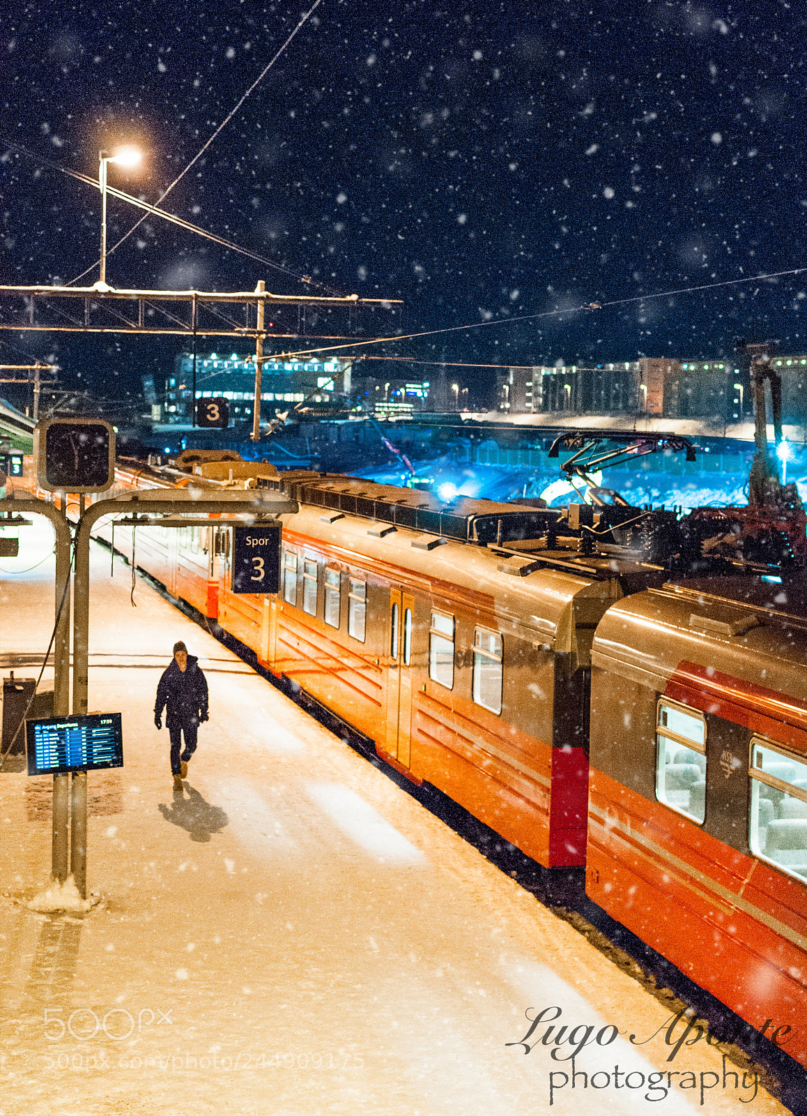 Nikon D300 sample photo. Ski train station photography