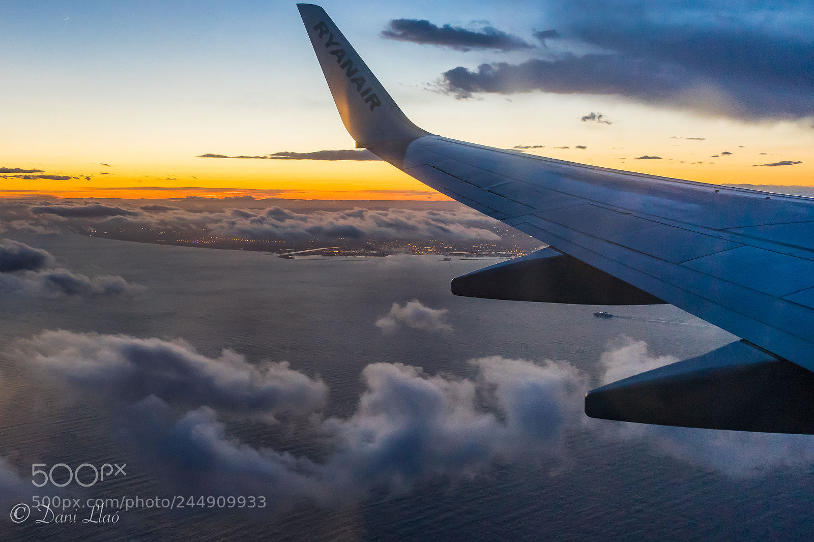 Sony a7 II sample photo. Avió, posta de sol photography