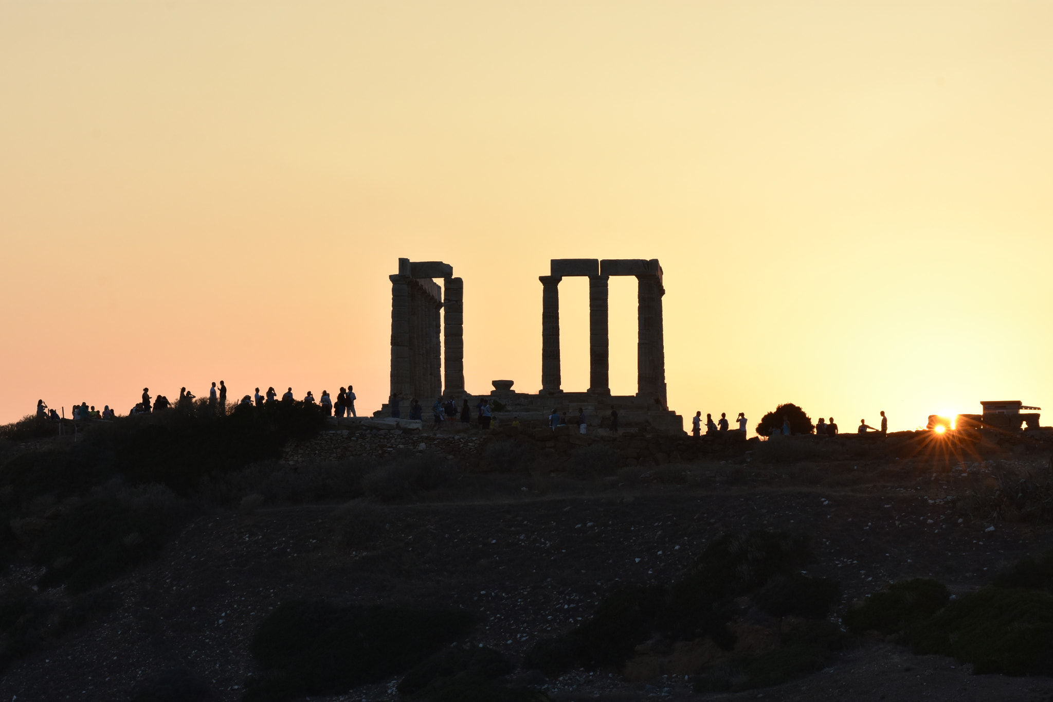 Nikon D7200 + Nikon AF-Nikkor 80-200mm F2.8D ED sample photo. Sunset at temple of poseidon photography