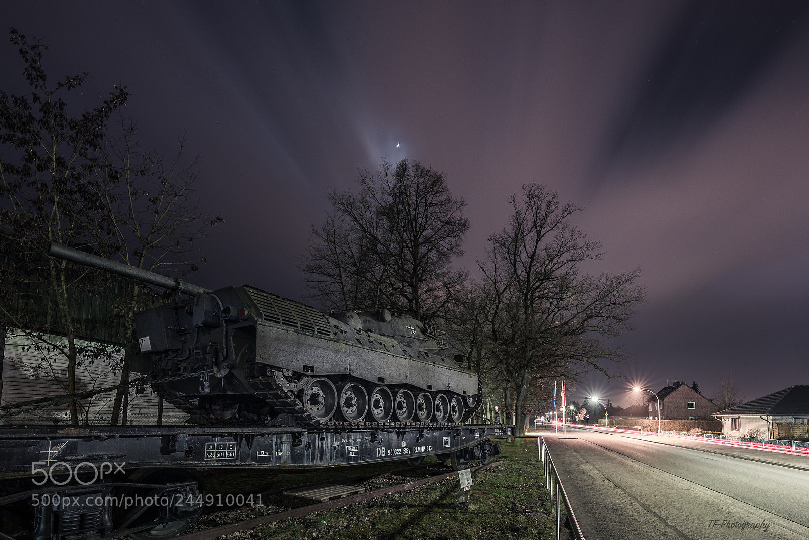 Nikon D610 sample photo. Deutsches panzeemuseum bei nacht photography