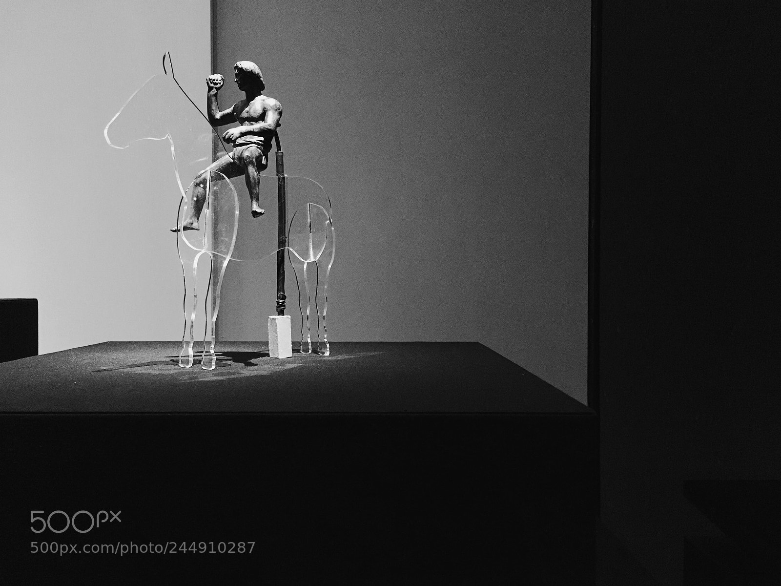 Apple iPhone 6s sample photo. Knight in museum. photography