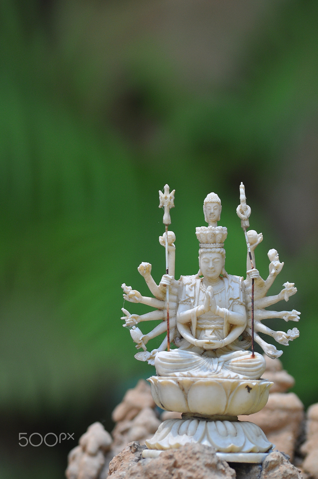 Sigma 70-300mm F4-5.6 APO DG Macro sample photo. Buddha photography