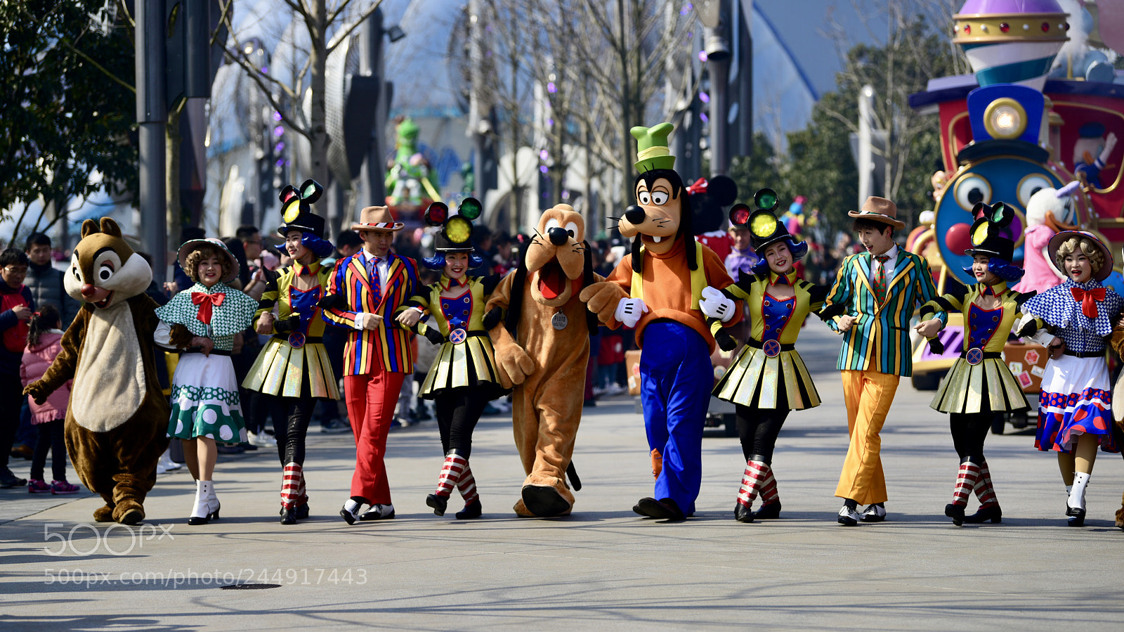 Nikon D810 sample photo. Disneyland performing team photography