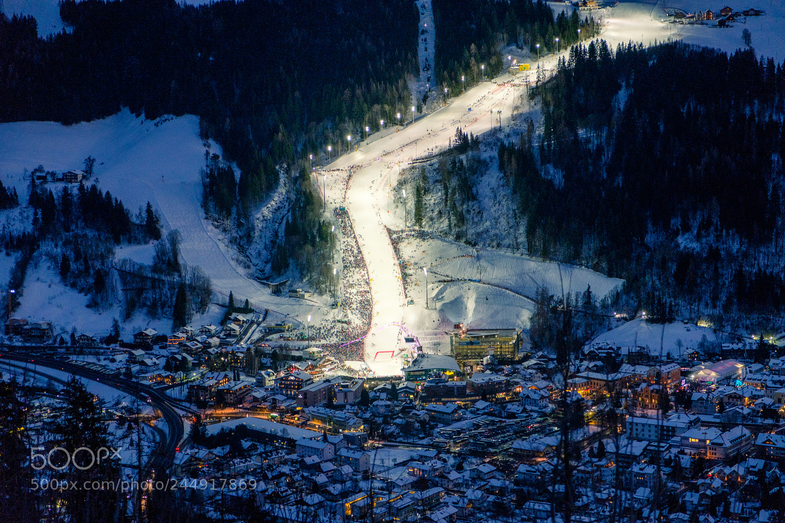 Fujifilm X-T20 sample photo. Ski racetrack by night photography
