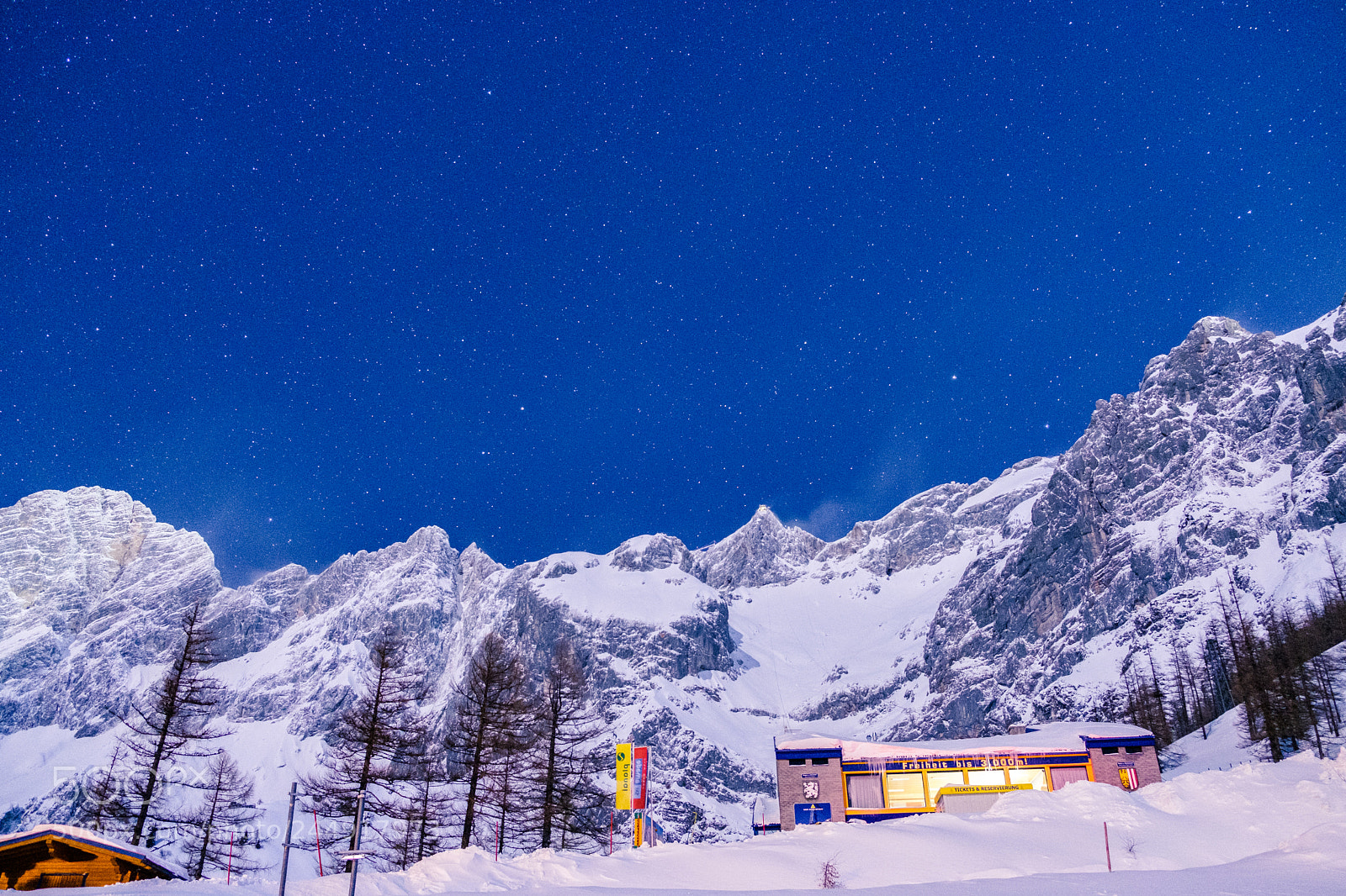Fujifilm X-T20 sample photo. Dachstein photography