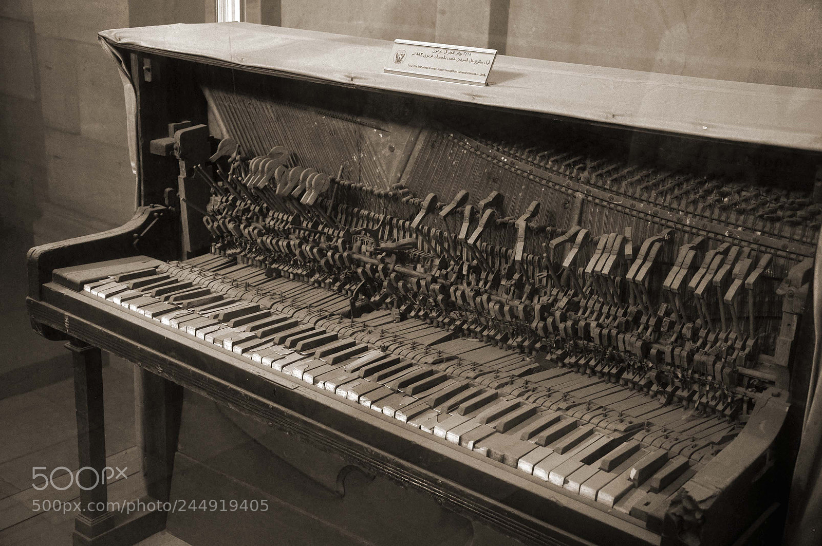 Nikon D90 sample photo. Old piano photography