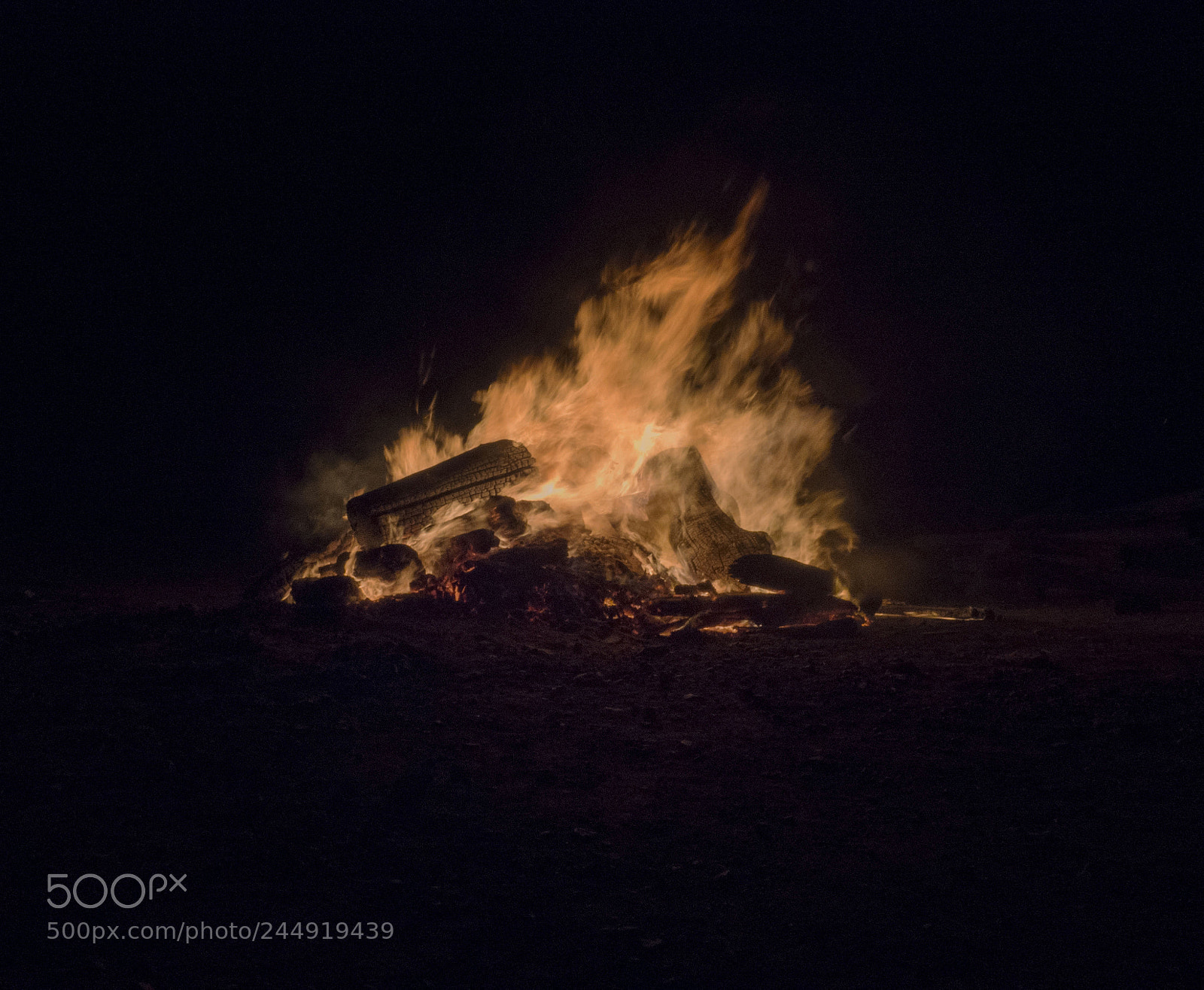 Olympus OM-D E-M10 II sample photo. Fire photography