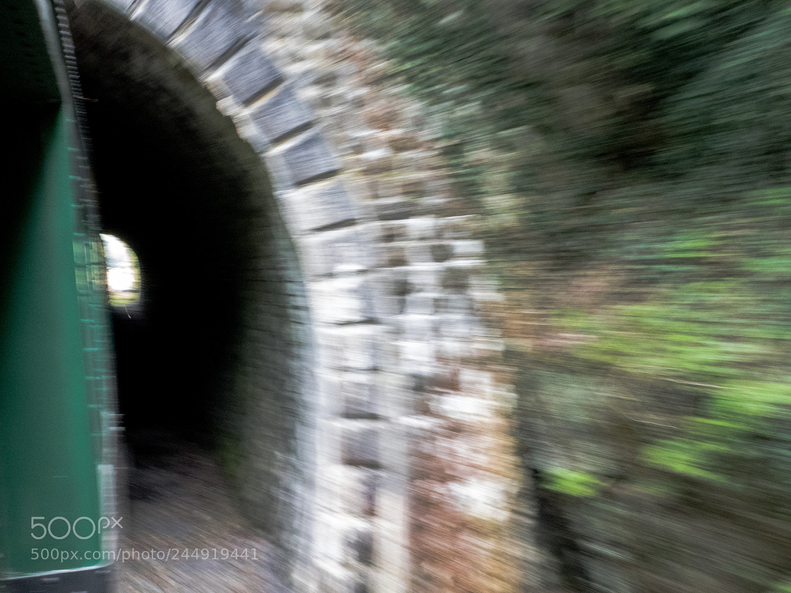 Panasonic Lumix DMC-GX8 sample photo. Sortie de tunnel photography