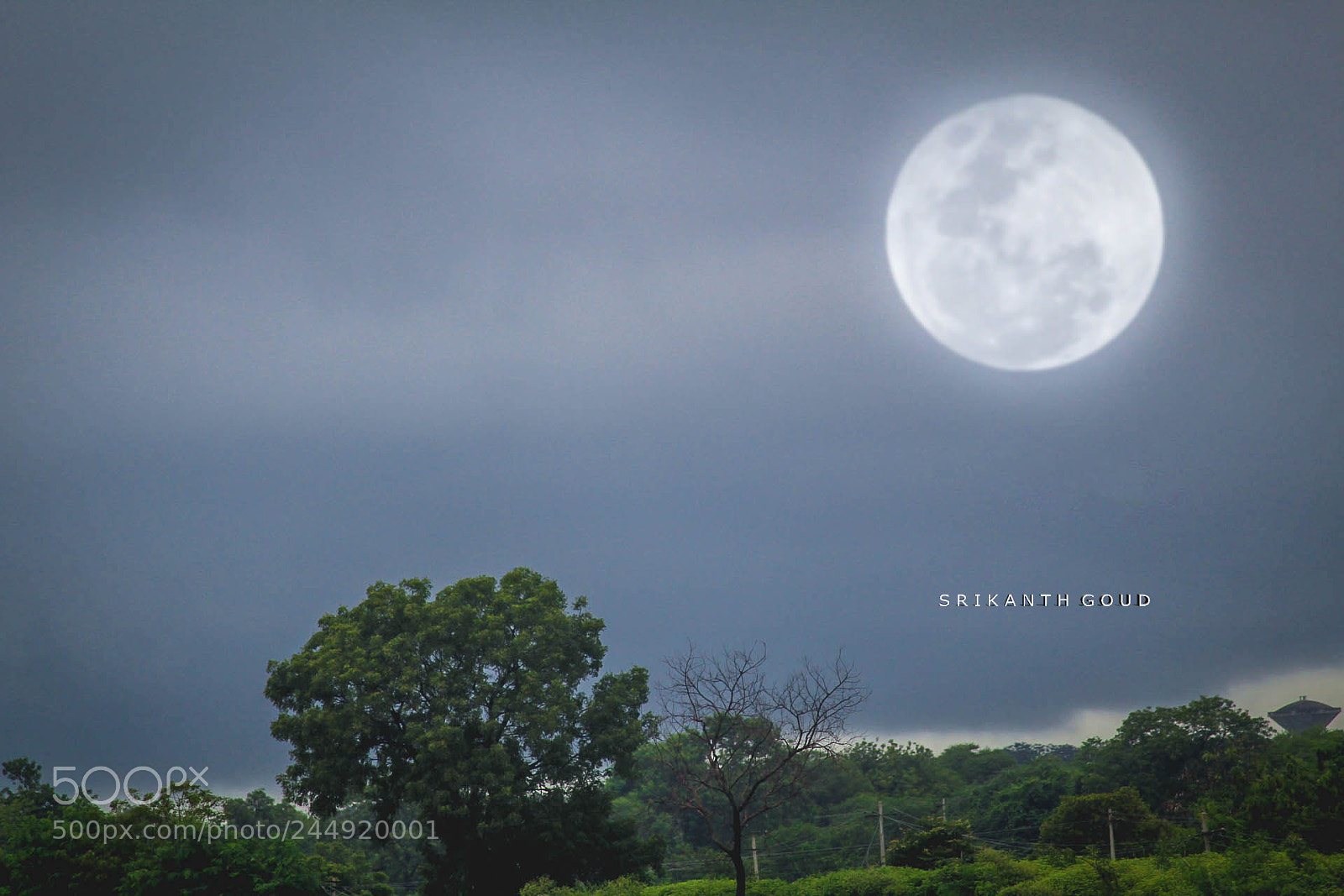 Canon EOS 1300D (EOS Rebel T6 / EOS Kiss X80) sample photo. Full moon photography
