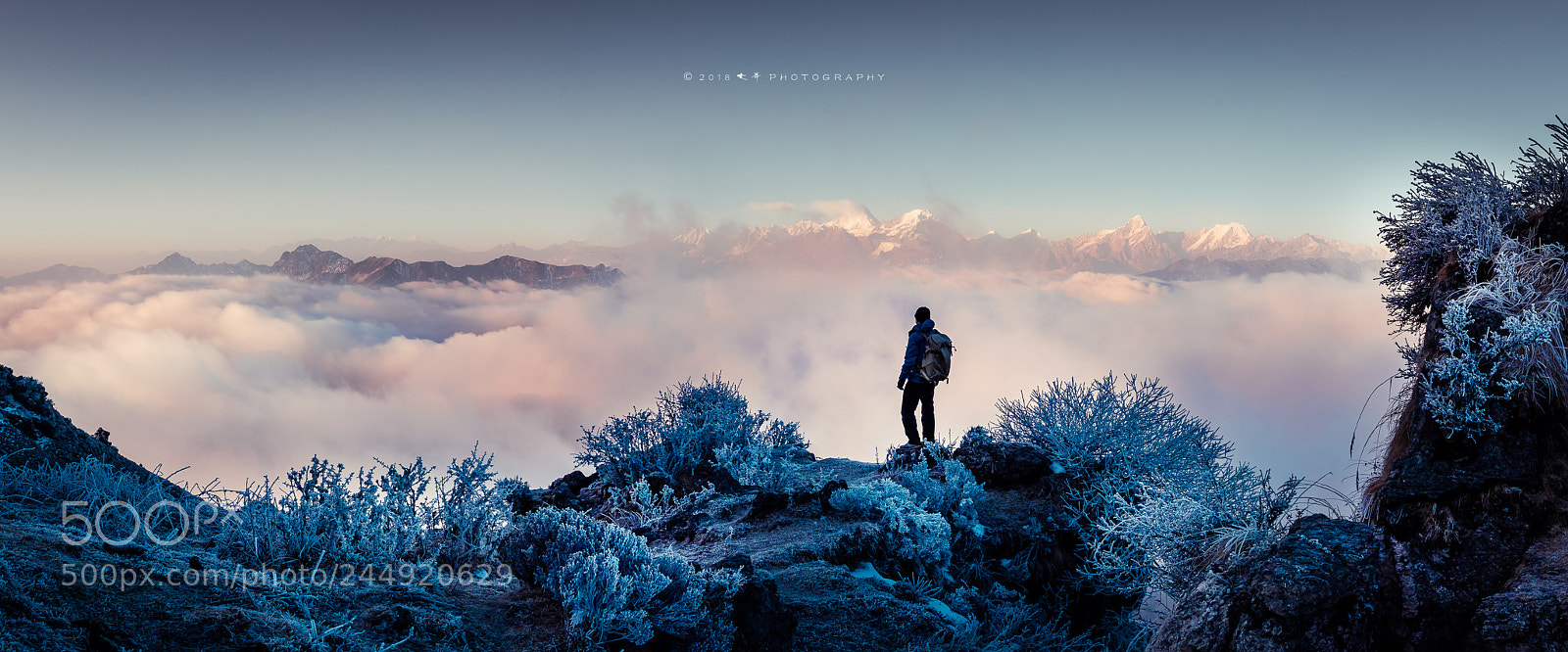 Canon EOS 5DS R sample photo. Walk in the clouds 《漫步云端》 photography
