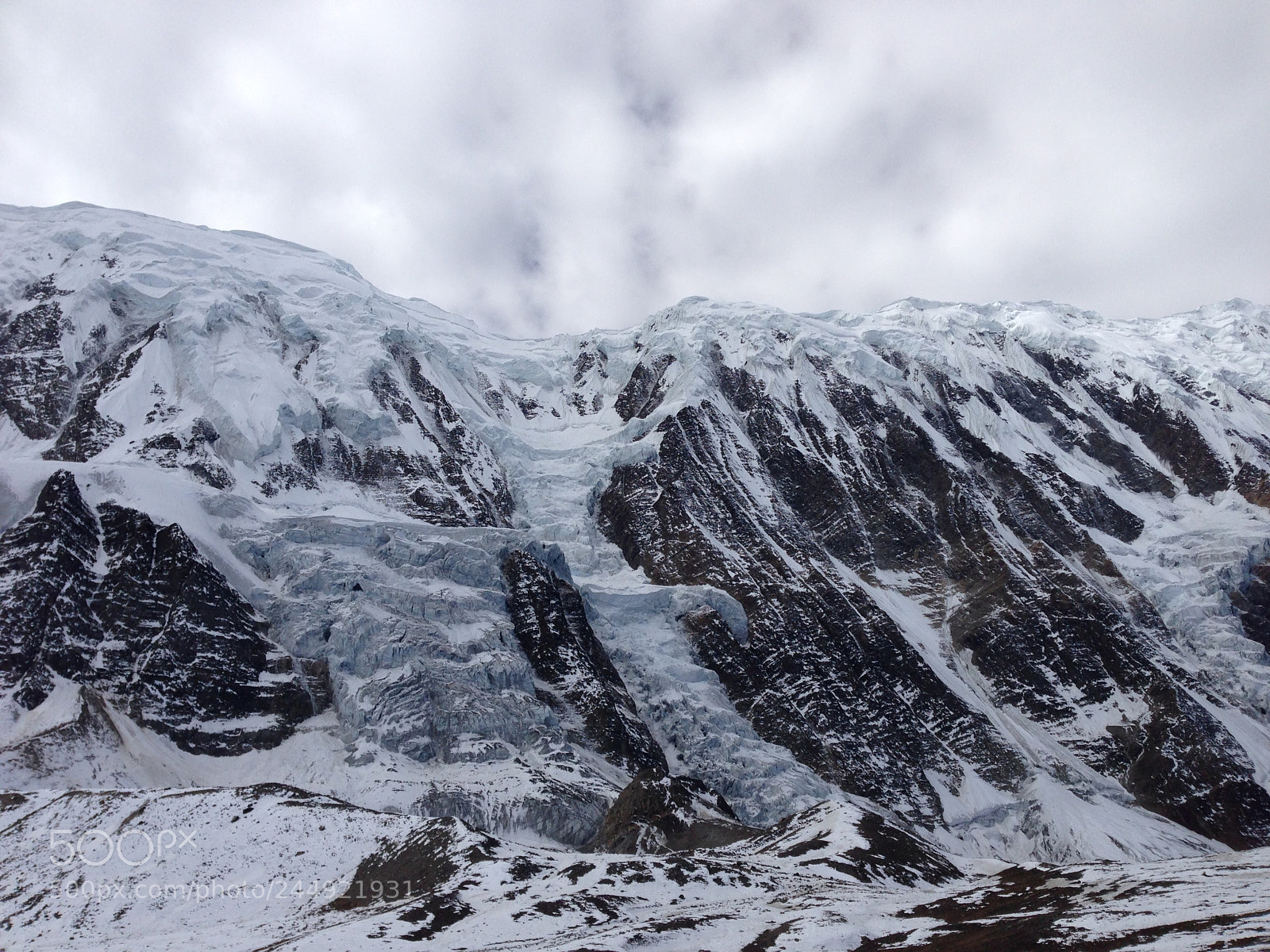 Apple iPhone 5 sample photo. Snow mountain photography
