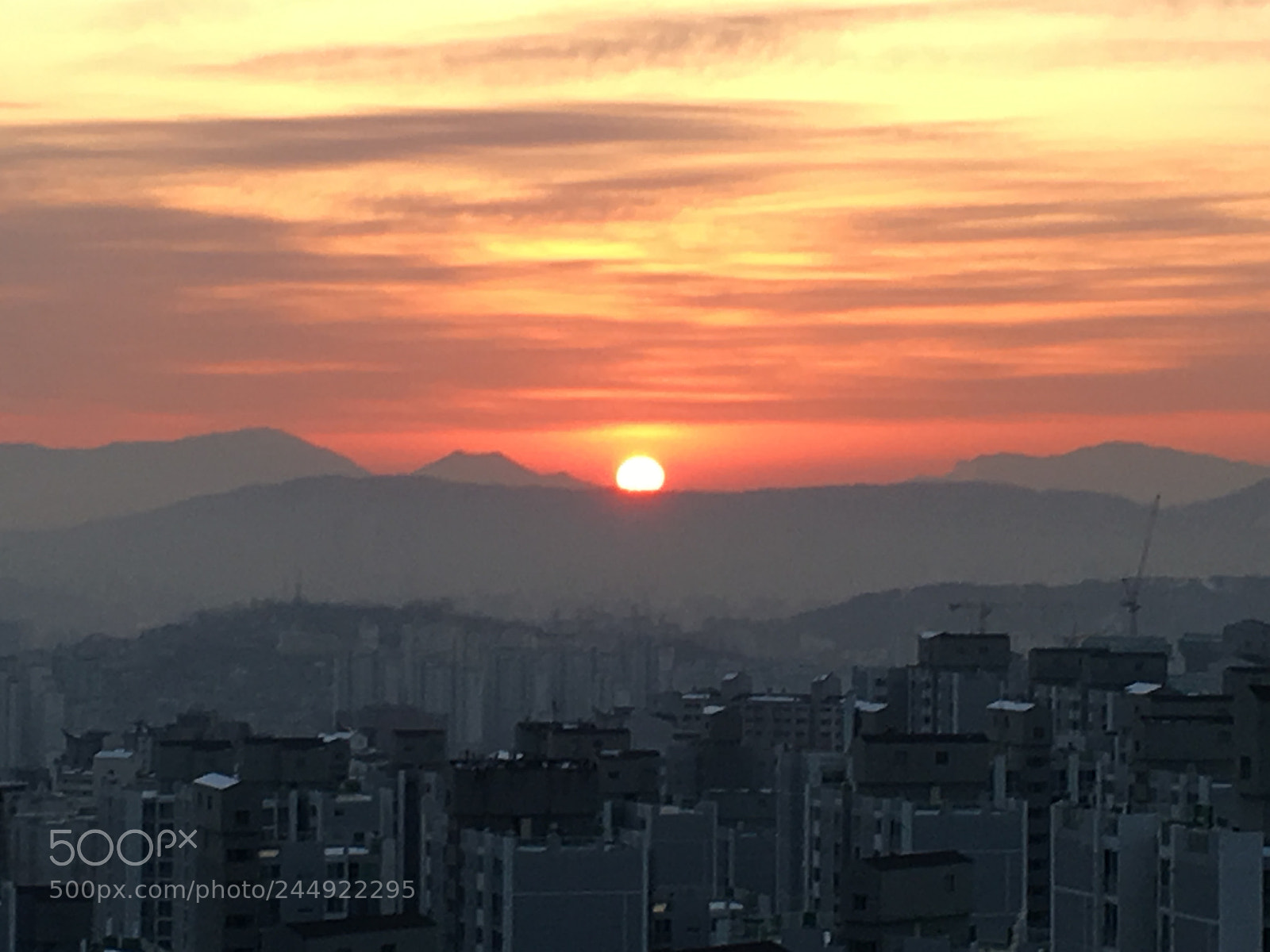Apple iPhone 6s Plus sample photo. 아침을 열다 photography