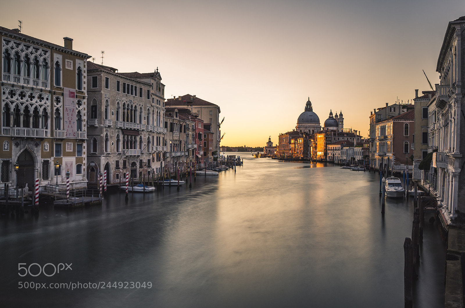 Pentax K-5 IIs sample photo. Venice at 6am photography