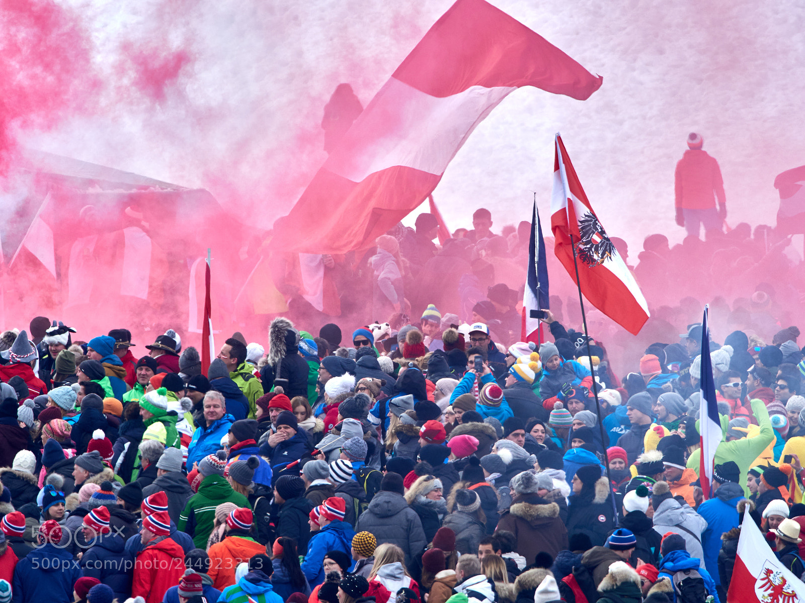 Olympus OM-D E-M1 Mark II sample photo. Austrian fans celebrate the photography