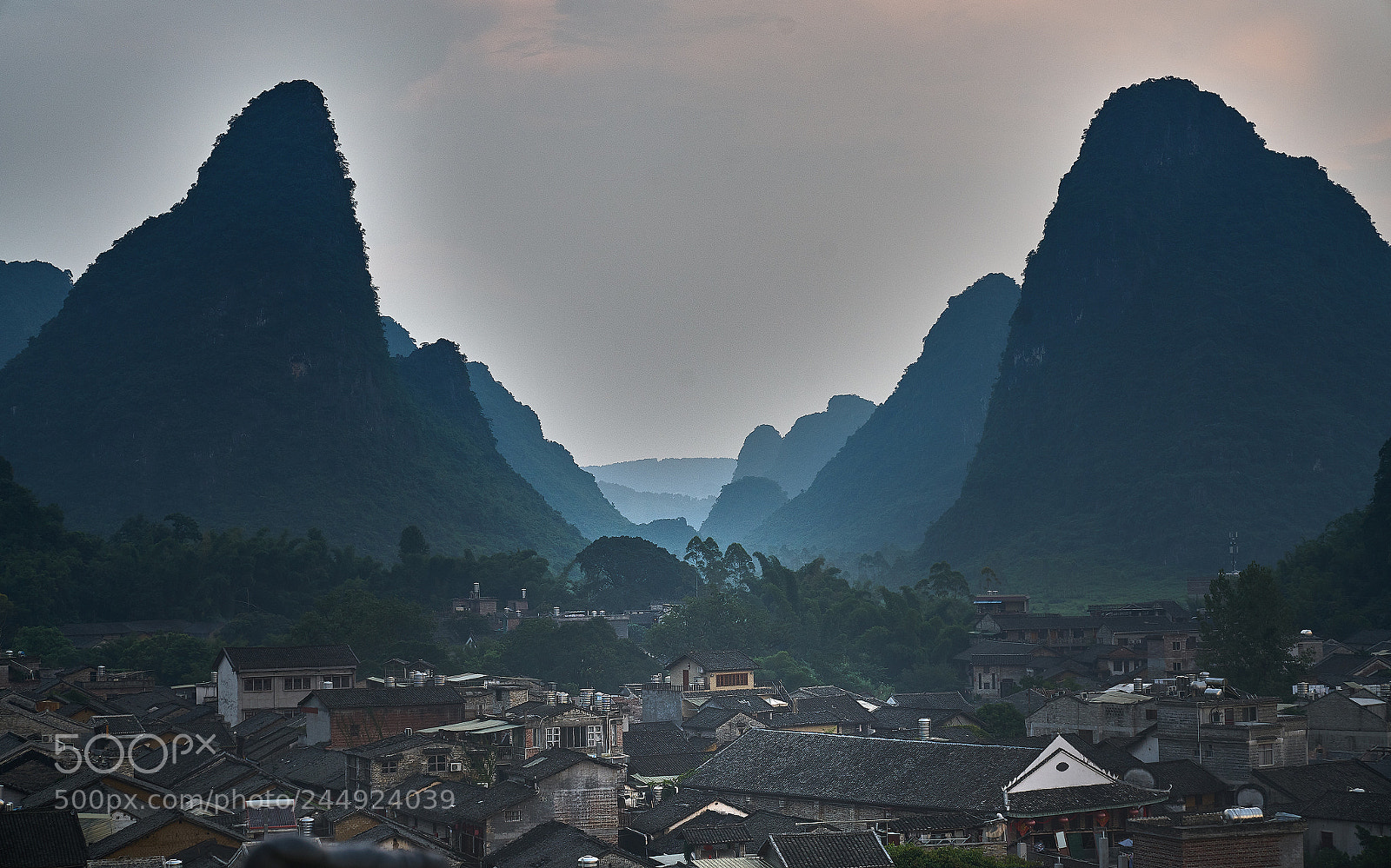 Sony a7R II sample photo. 黄瑶高处 photography