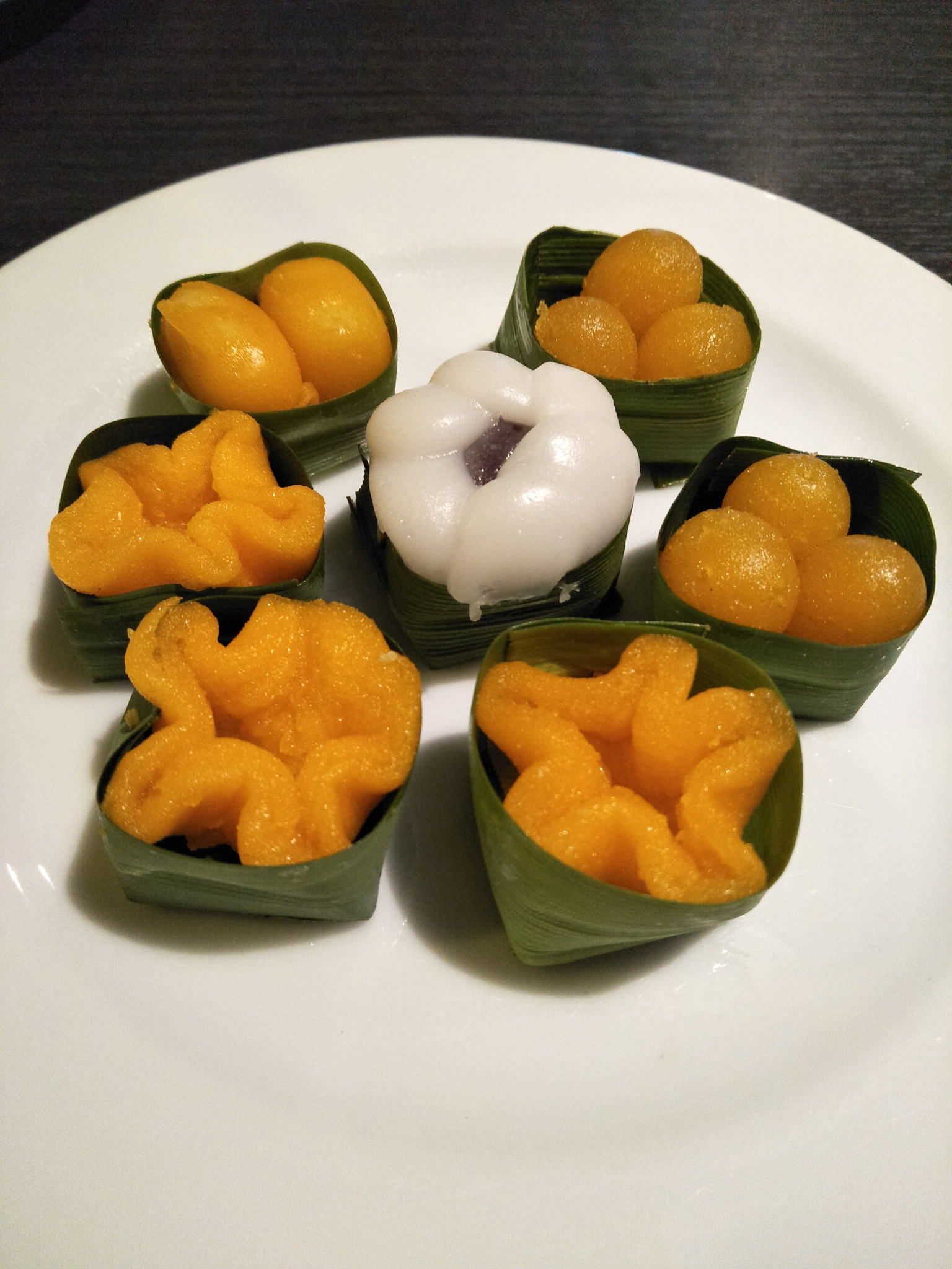 OPPO CPH1701 sample photo. Thai dessert photography